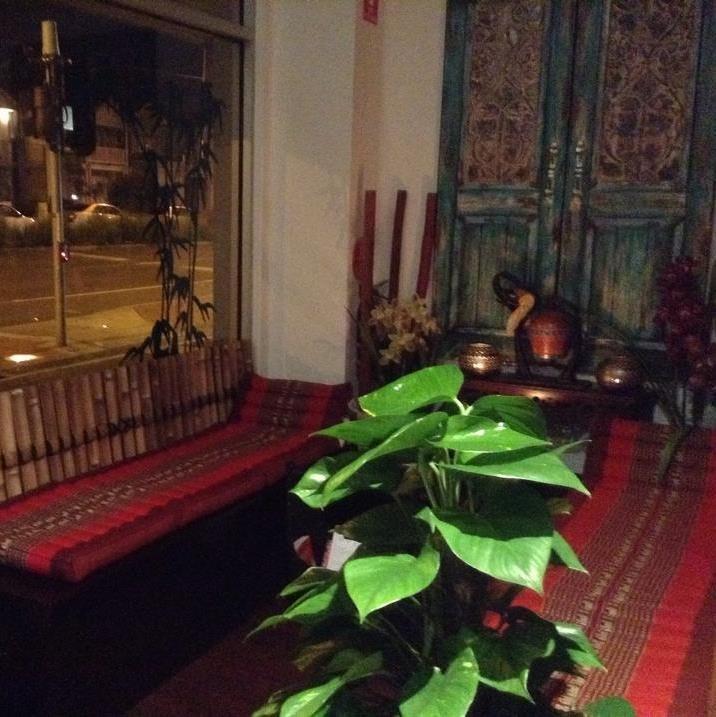 Mrs W Silk Thai Massage Newport