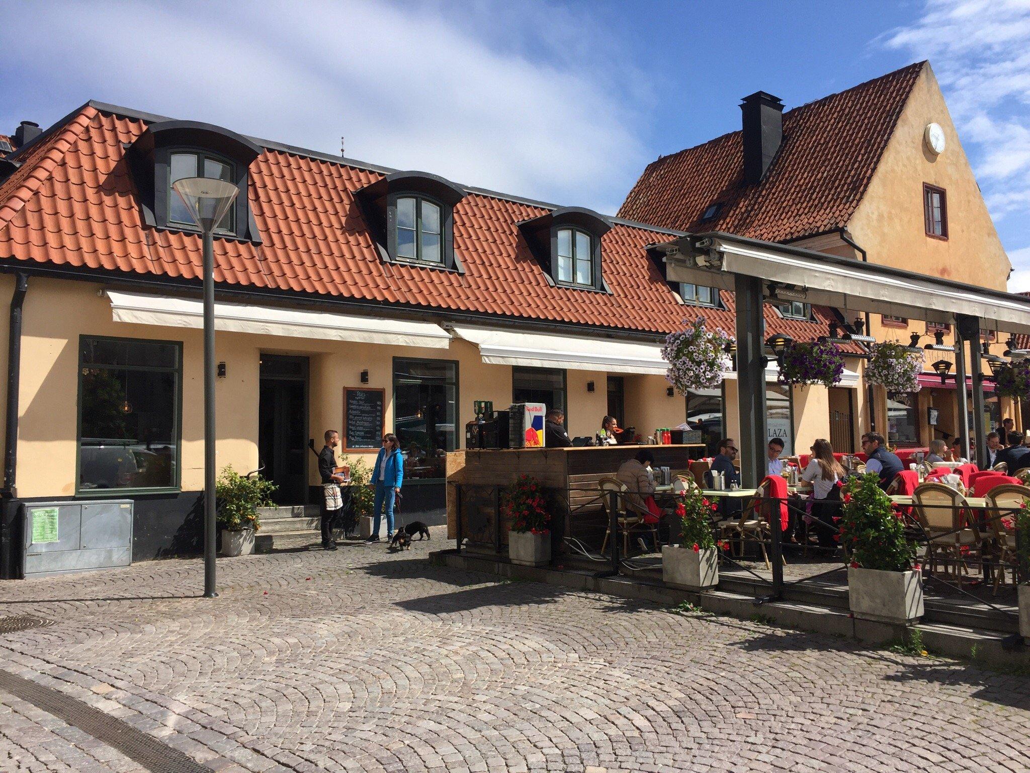 Plaza Restaurang & Bar