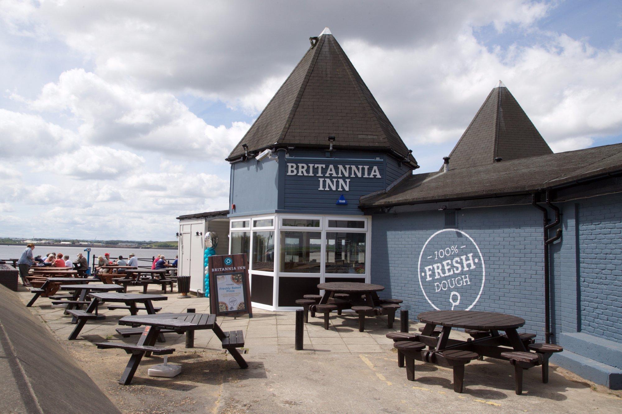 Britannia Inn Stonehouse Pizza & Carvery
