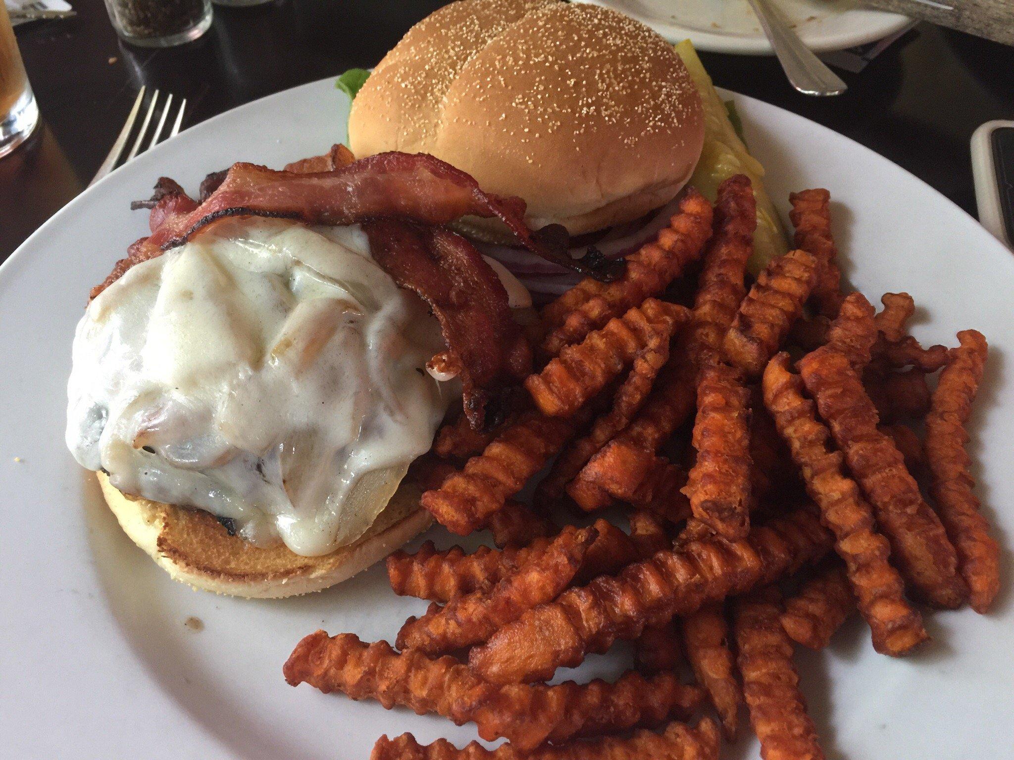 Photo by SapphireQueen1821