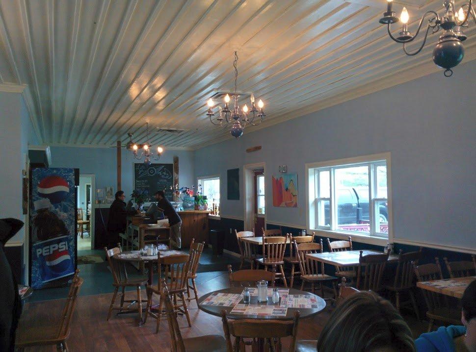 Young's Point Diner & Pizzeria