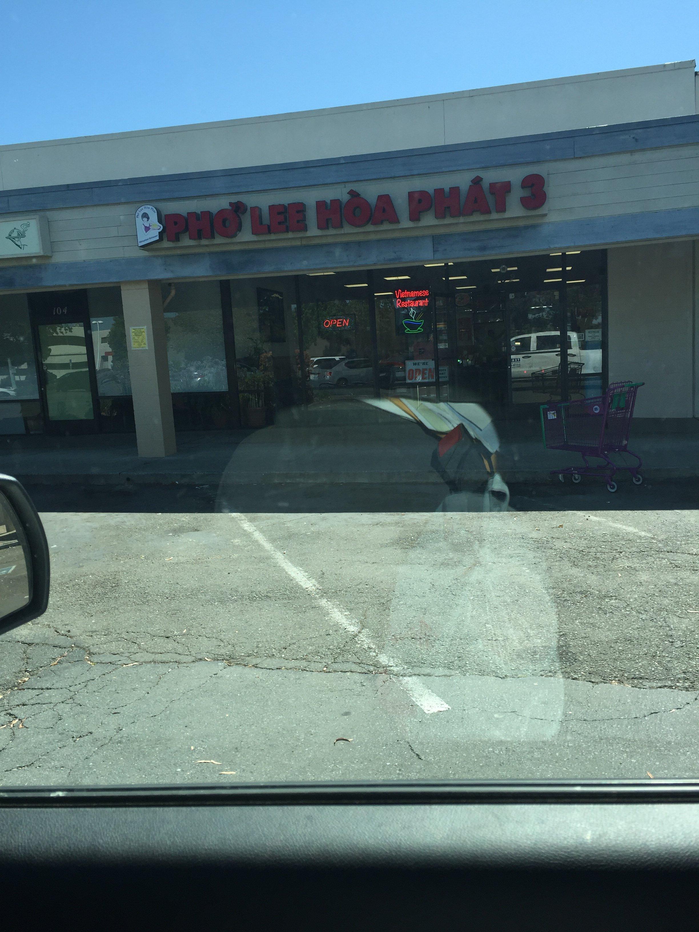 Pho Lee Hoa Phat III