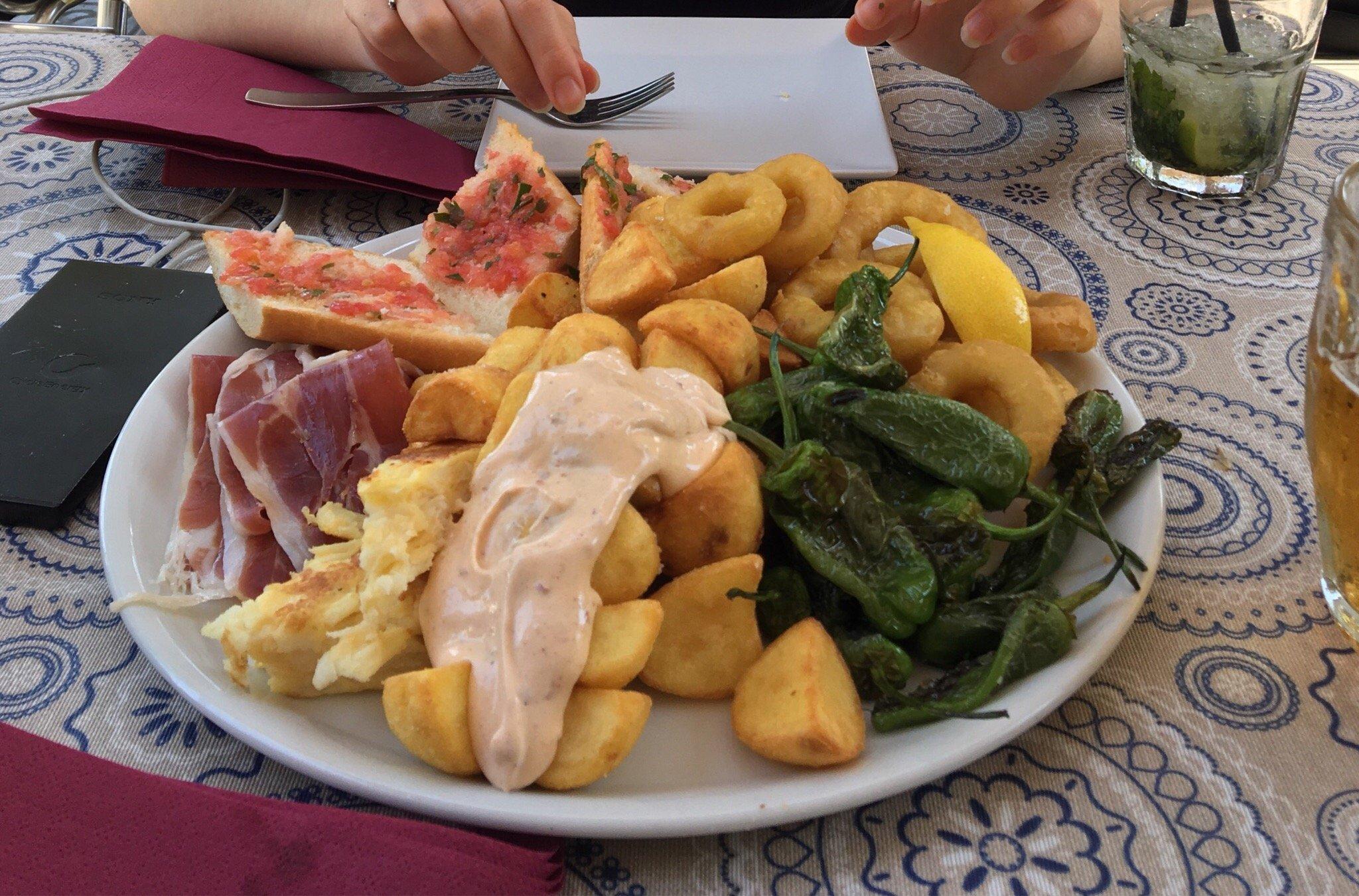 Kulas Burgers|Tapas|Cocktails