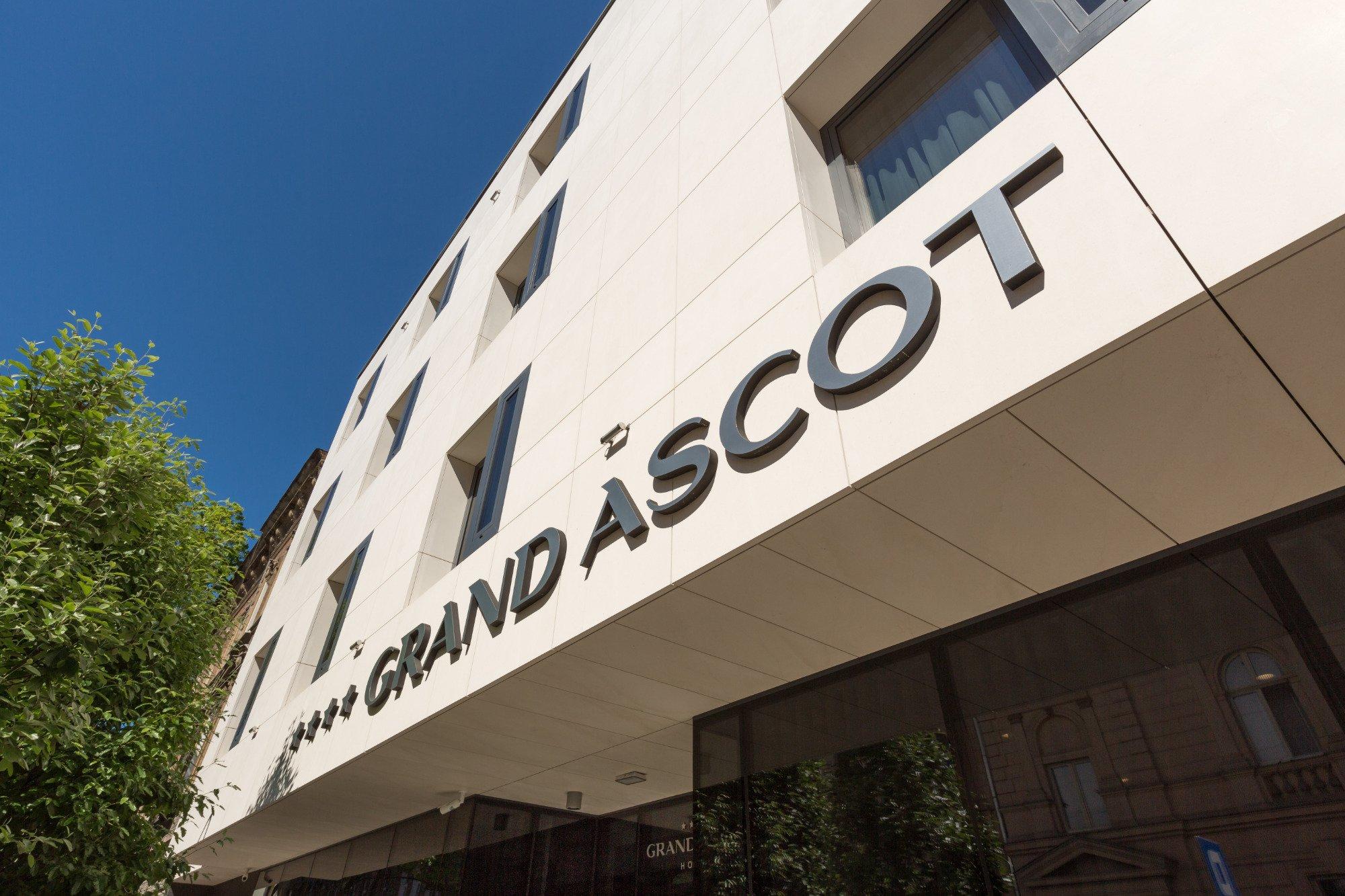Grand Ascot Hotel