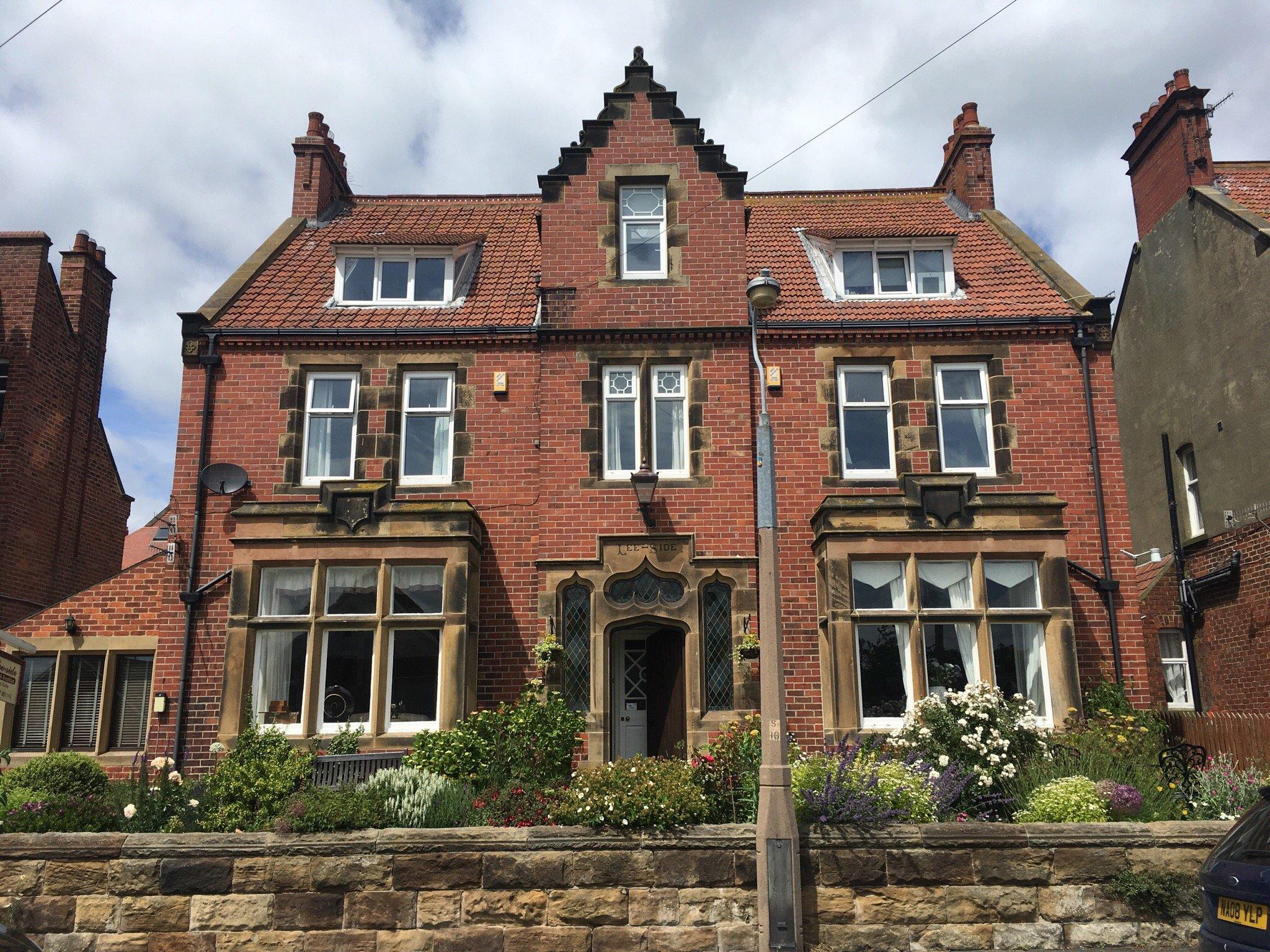 Lee-side Bed & Breakfast