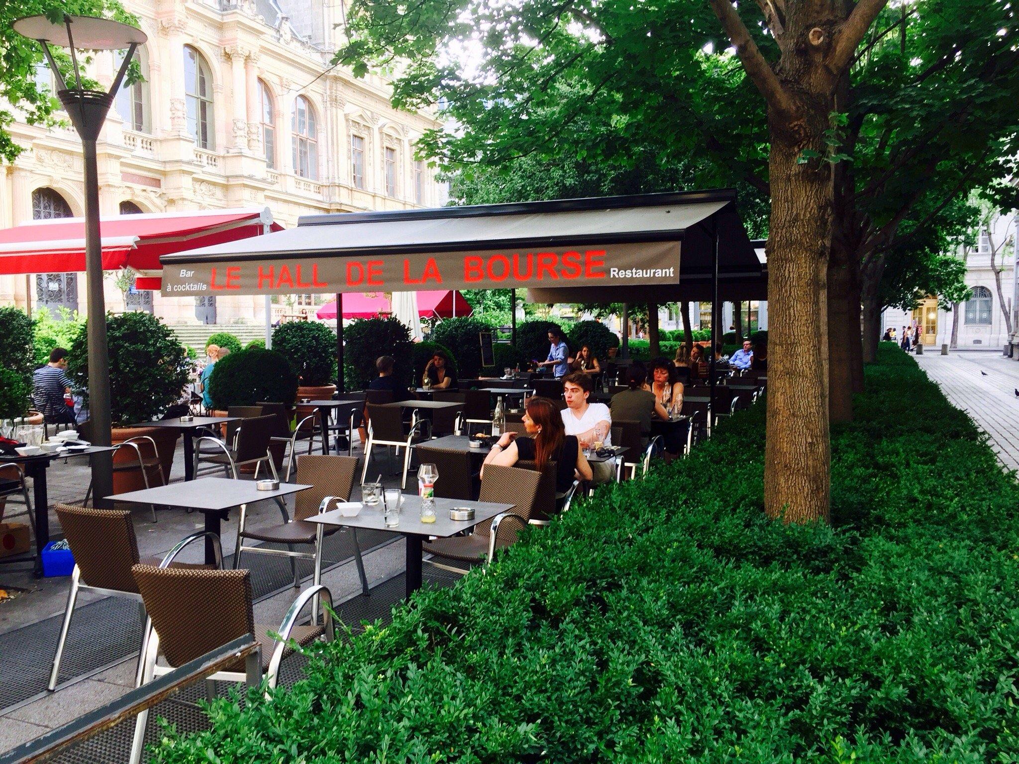 Le Hall De La Bourse