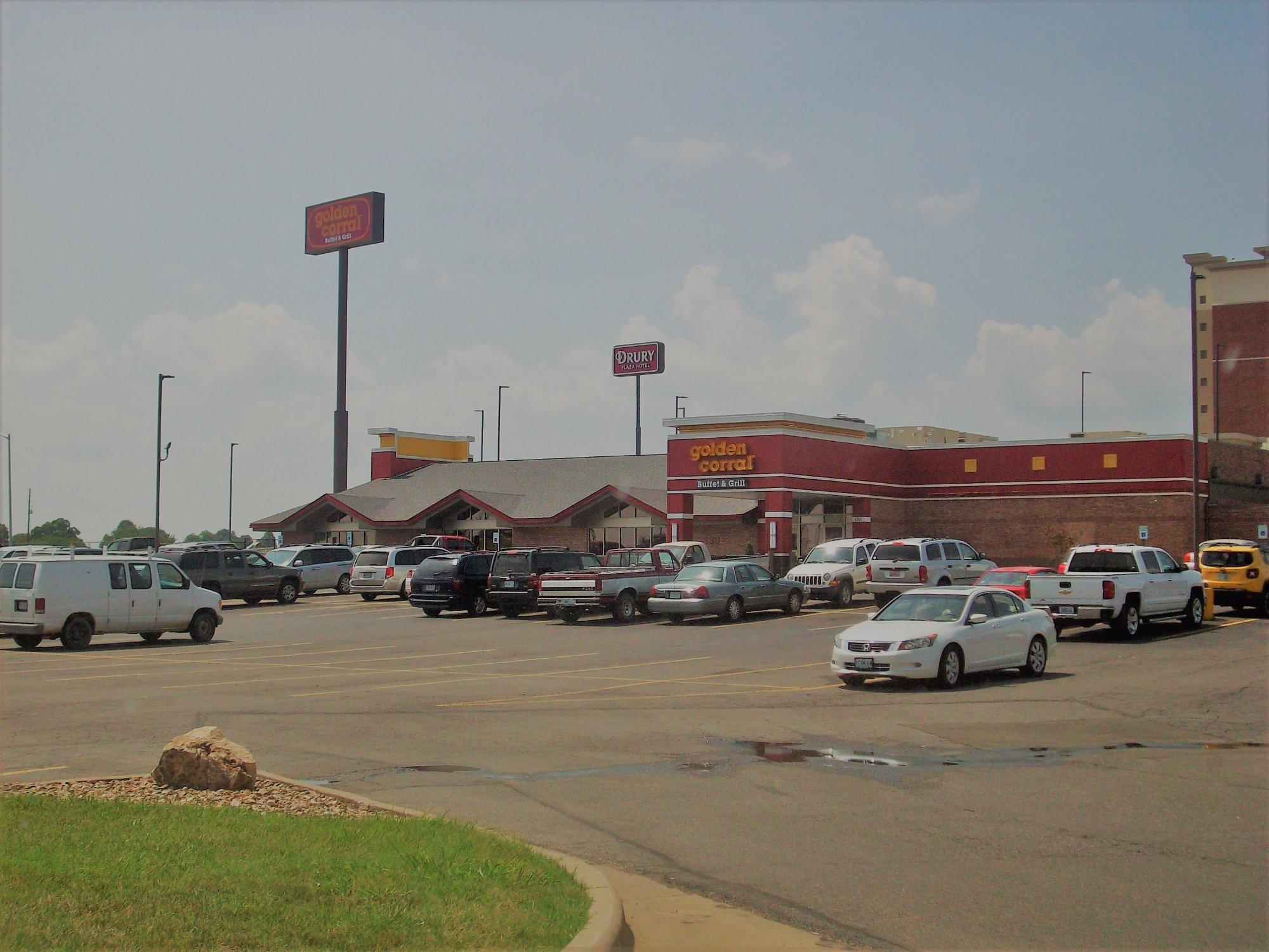 Golden Corral Buffet & Grill