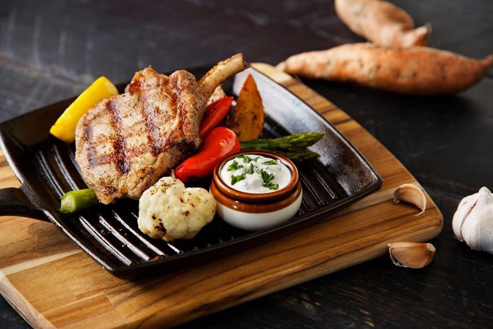 Le Quai Saint Raymond