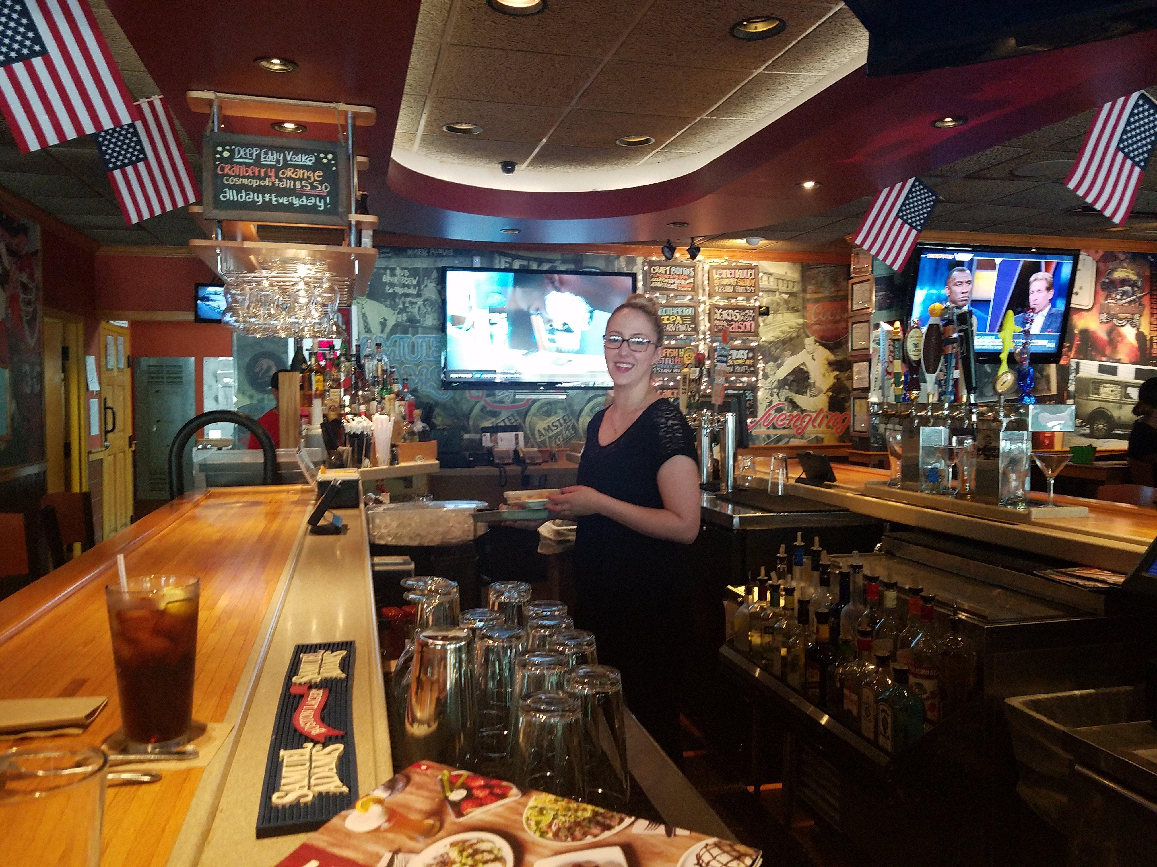 Applebee's Grill + Bar