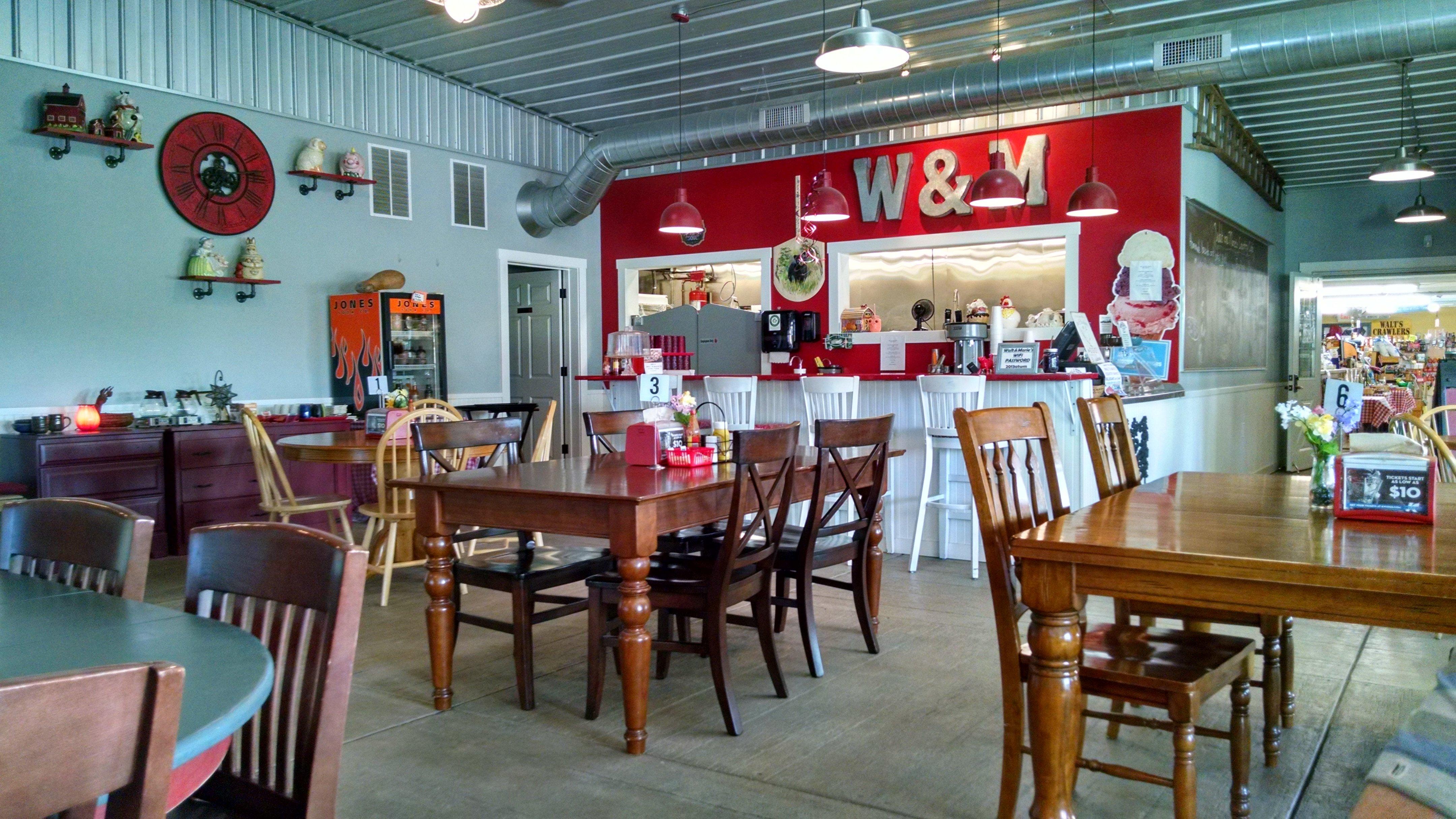 Walt & Marie's Country Market