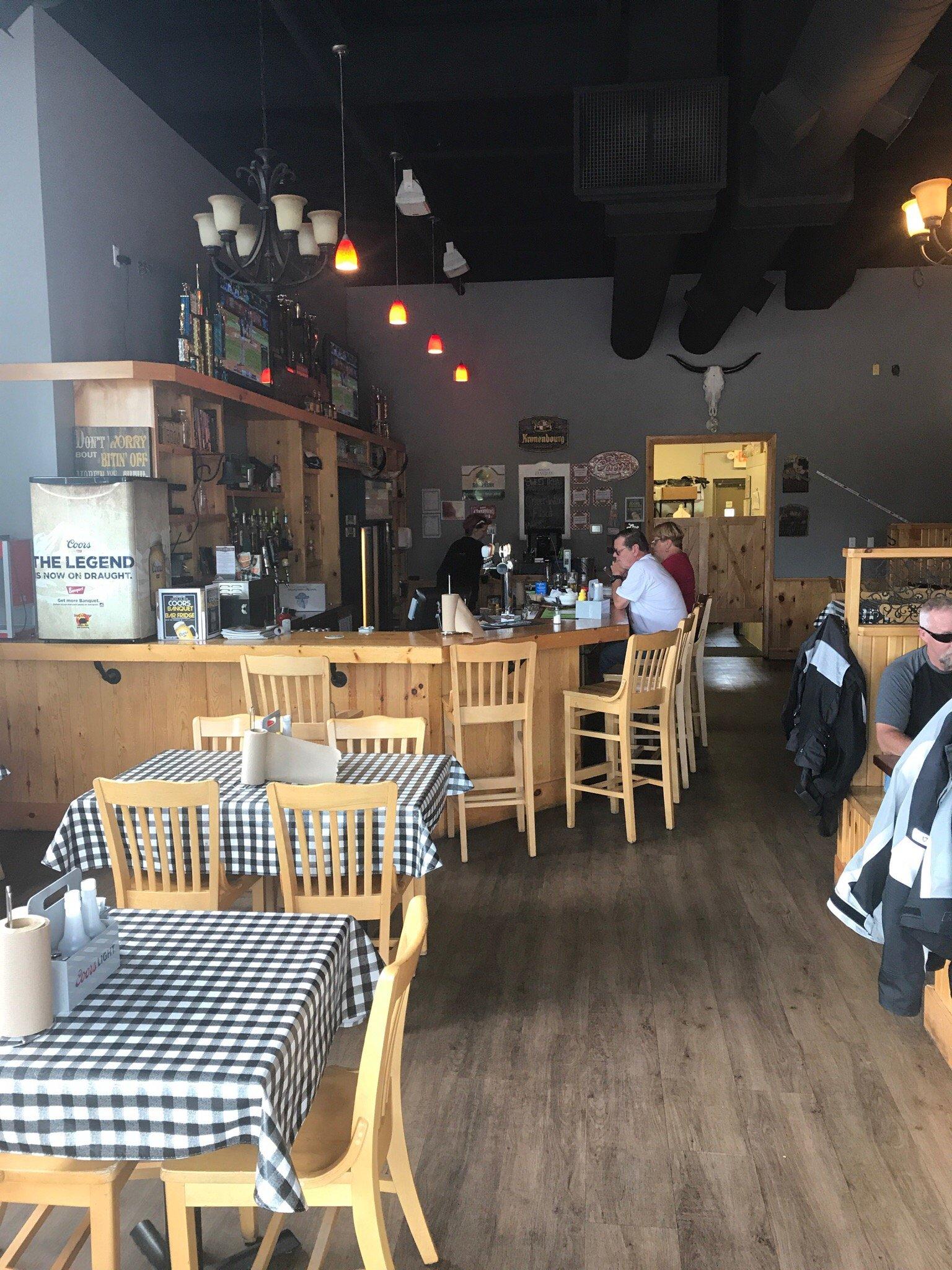 Horn Dawgs BBQ Tap & Grill