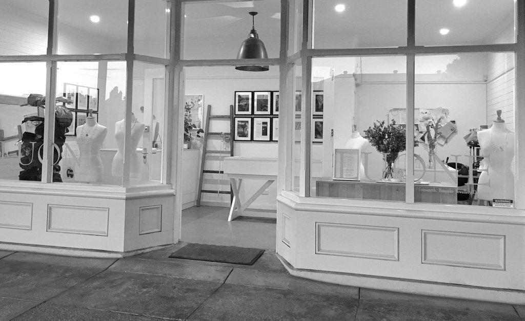 LUONE Silversmith, Bespoke Jewellery Designer