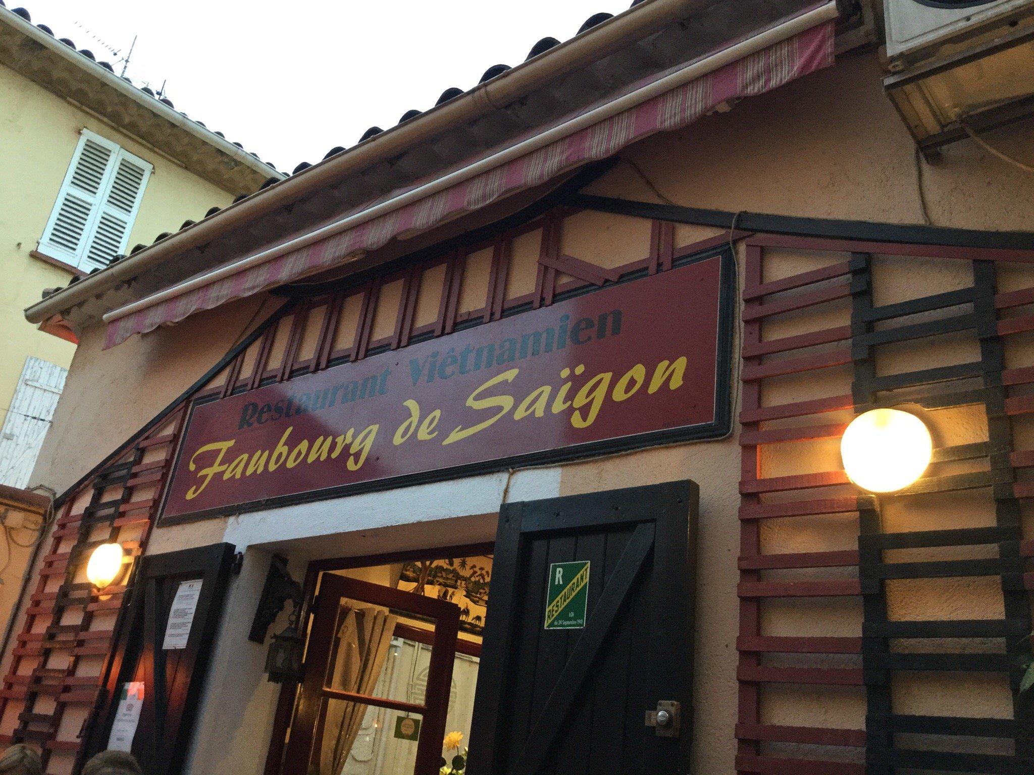 Faubourg de Saigon chez Diem