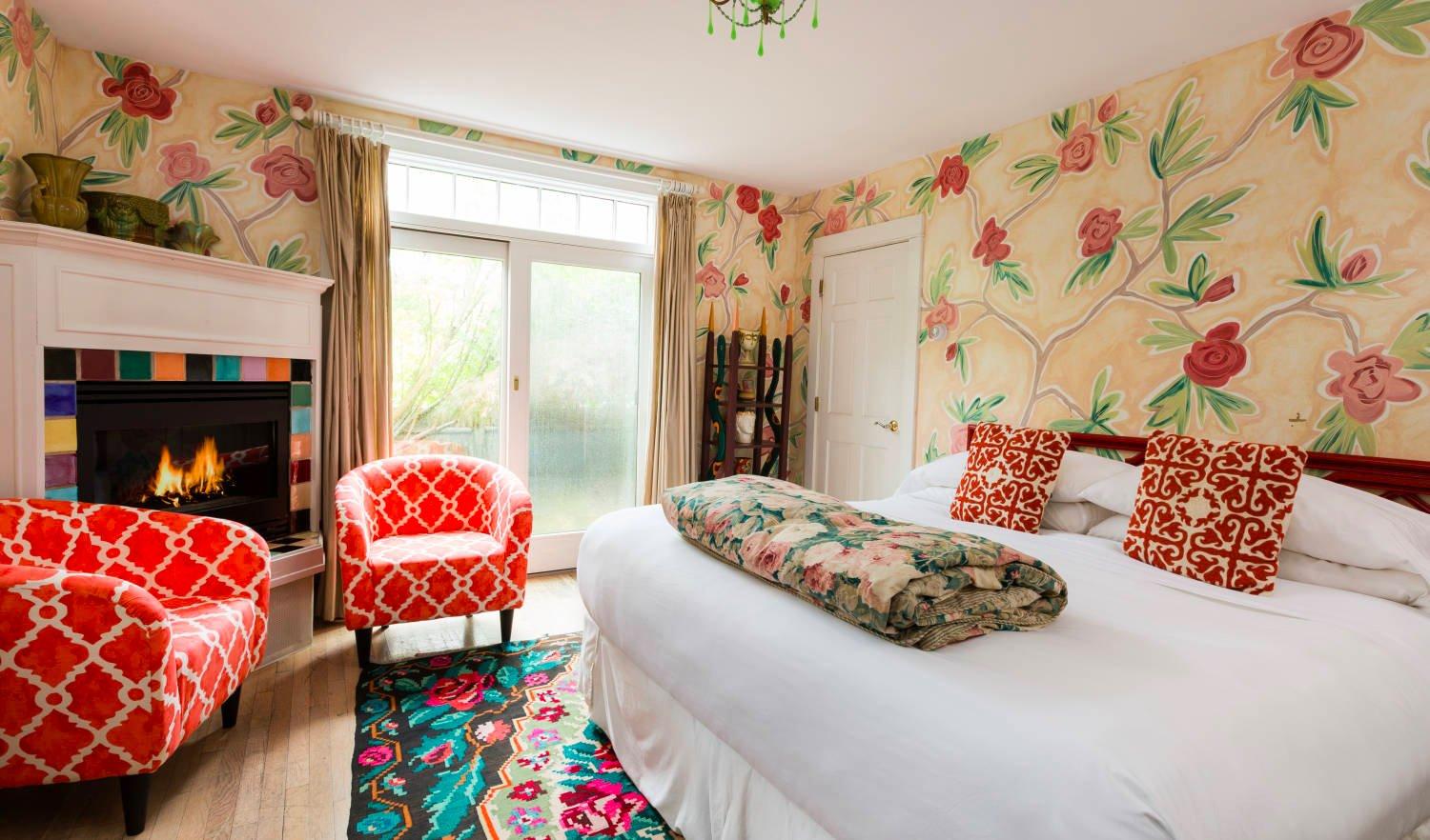 Pomegranate Inn