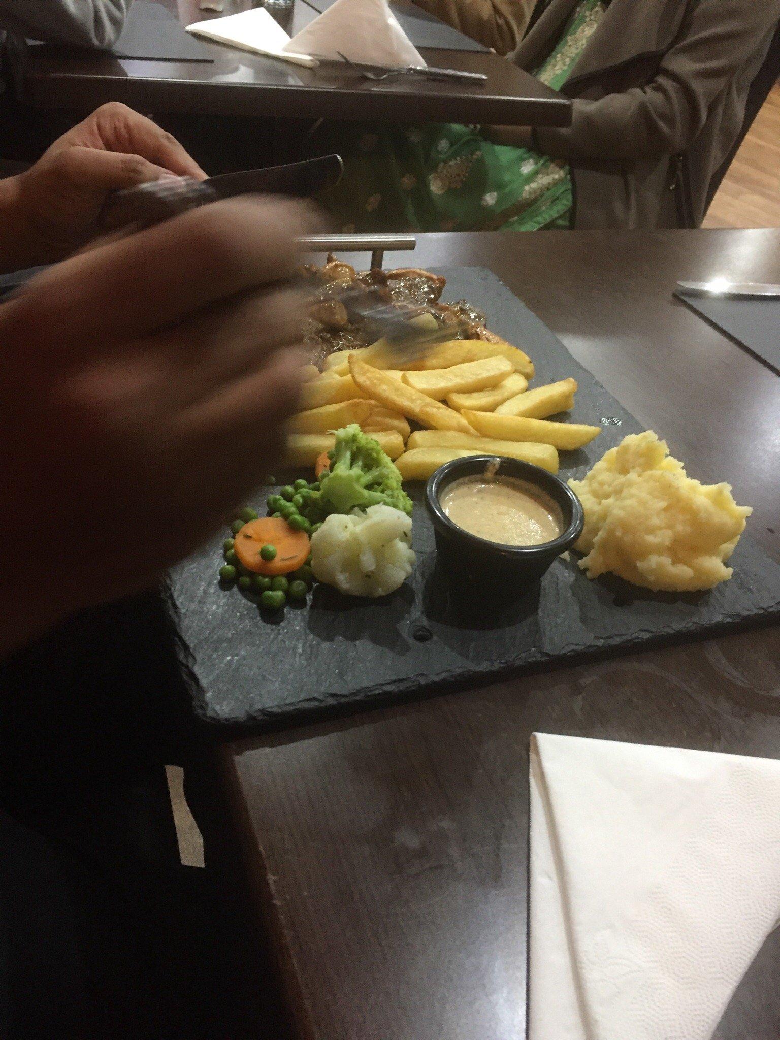 Al Noor Cafe and Sweet Centre