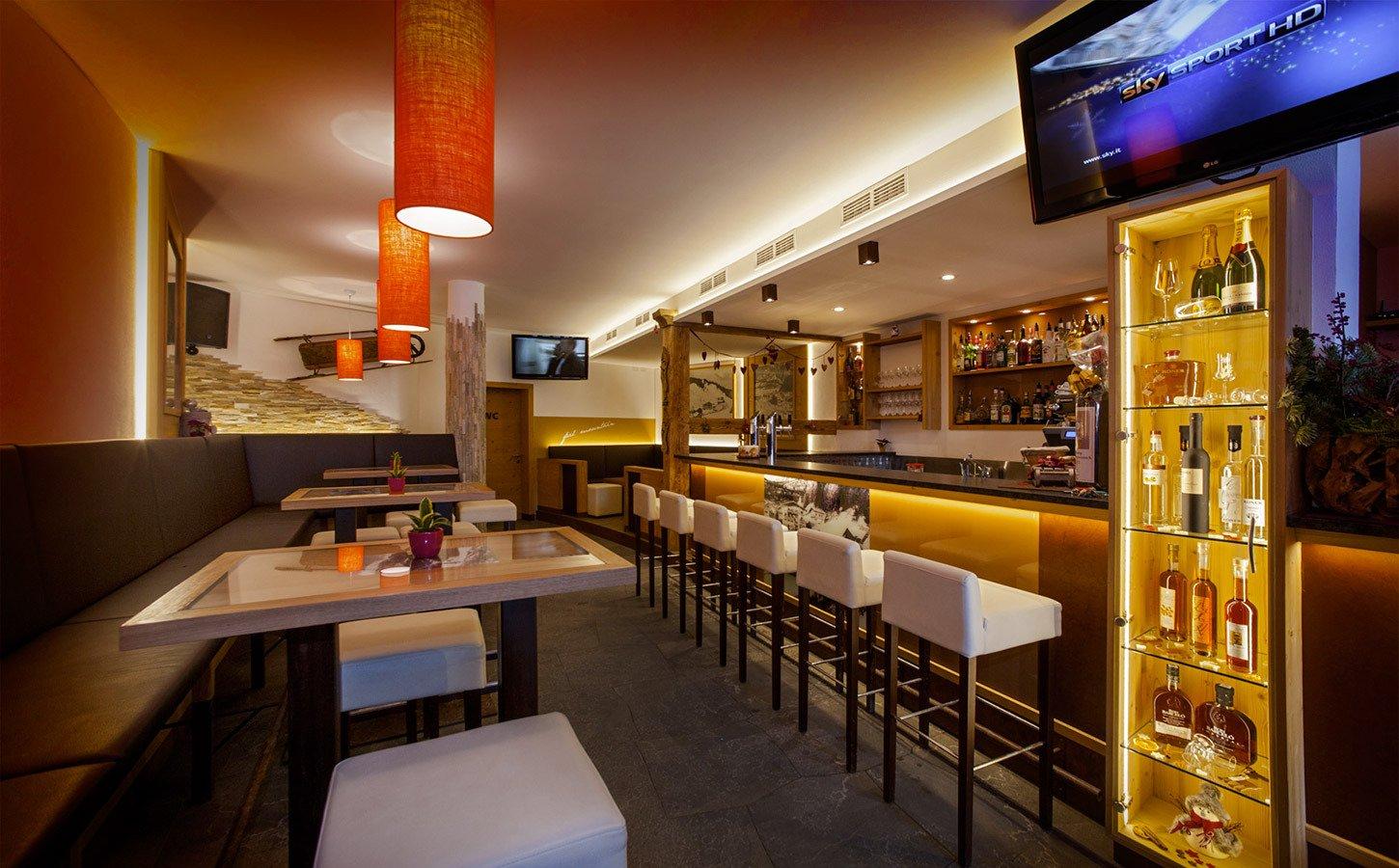 Après Ski & Après Bike Bar Saltos