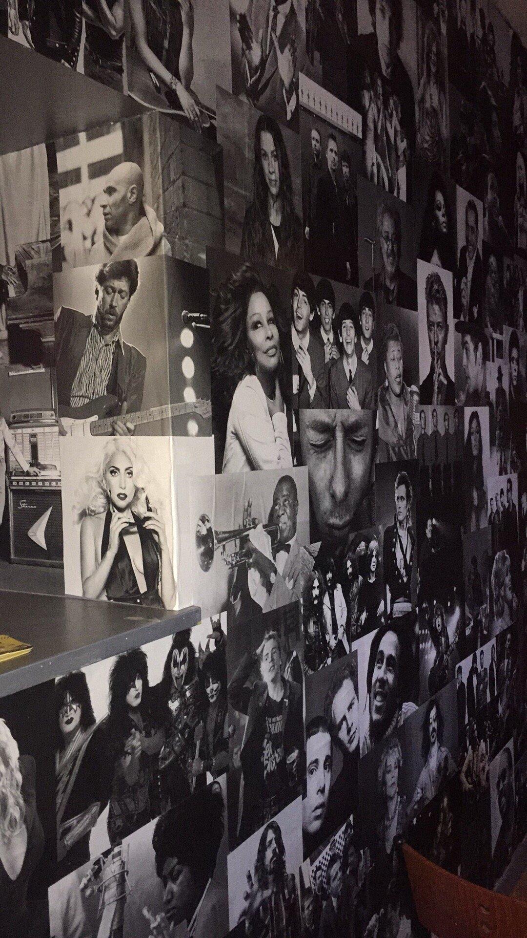 The Globe Bar & Music Venue