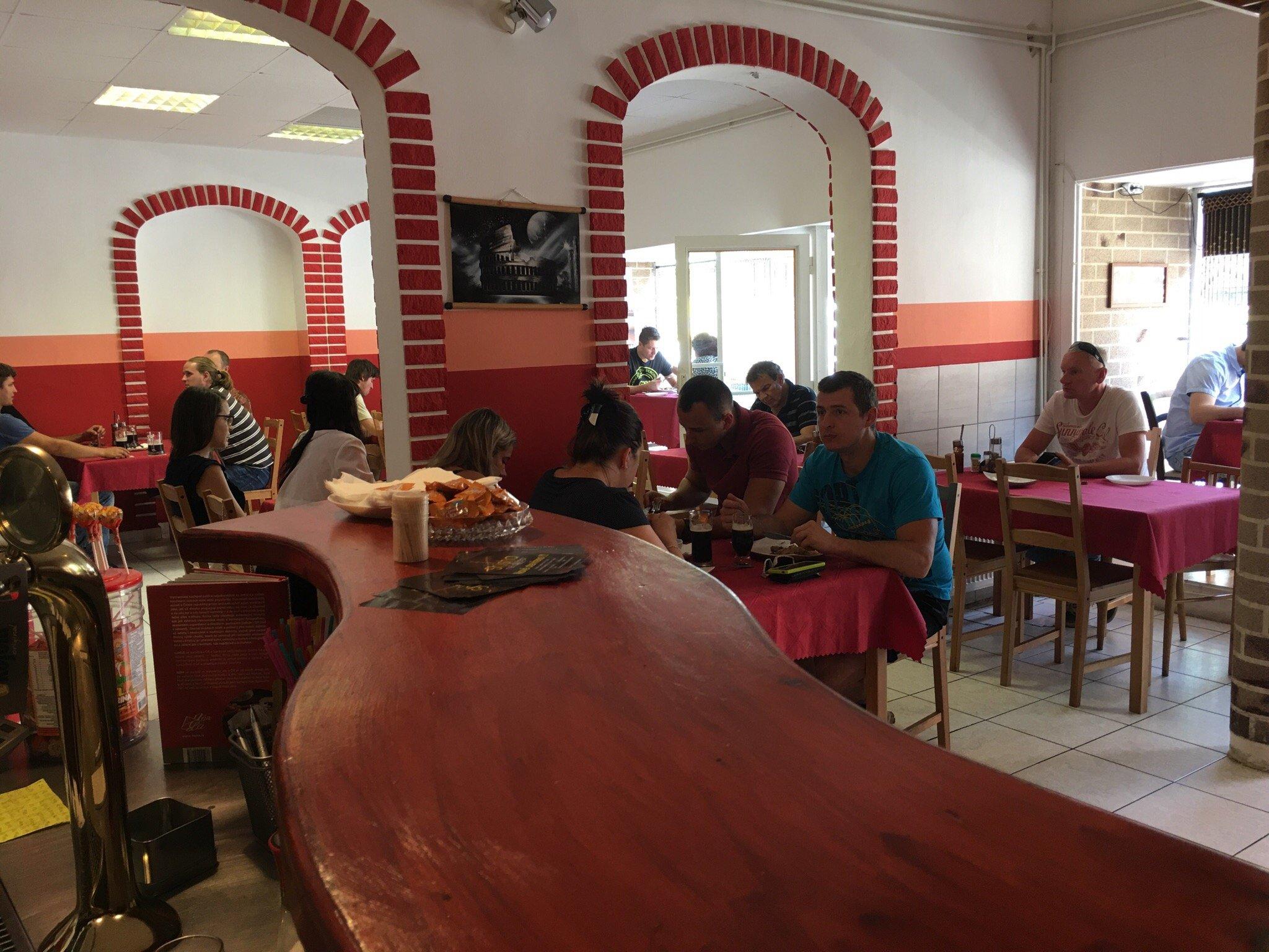 Hung's asian restaurant