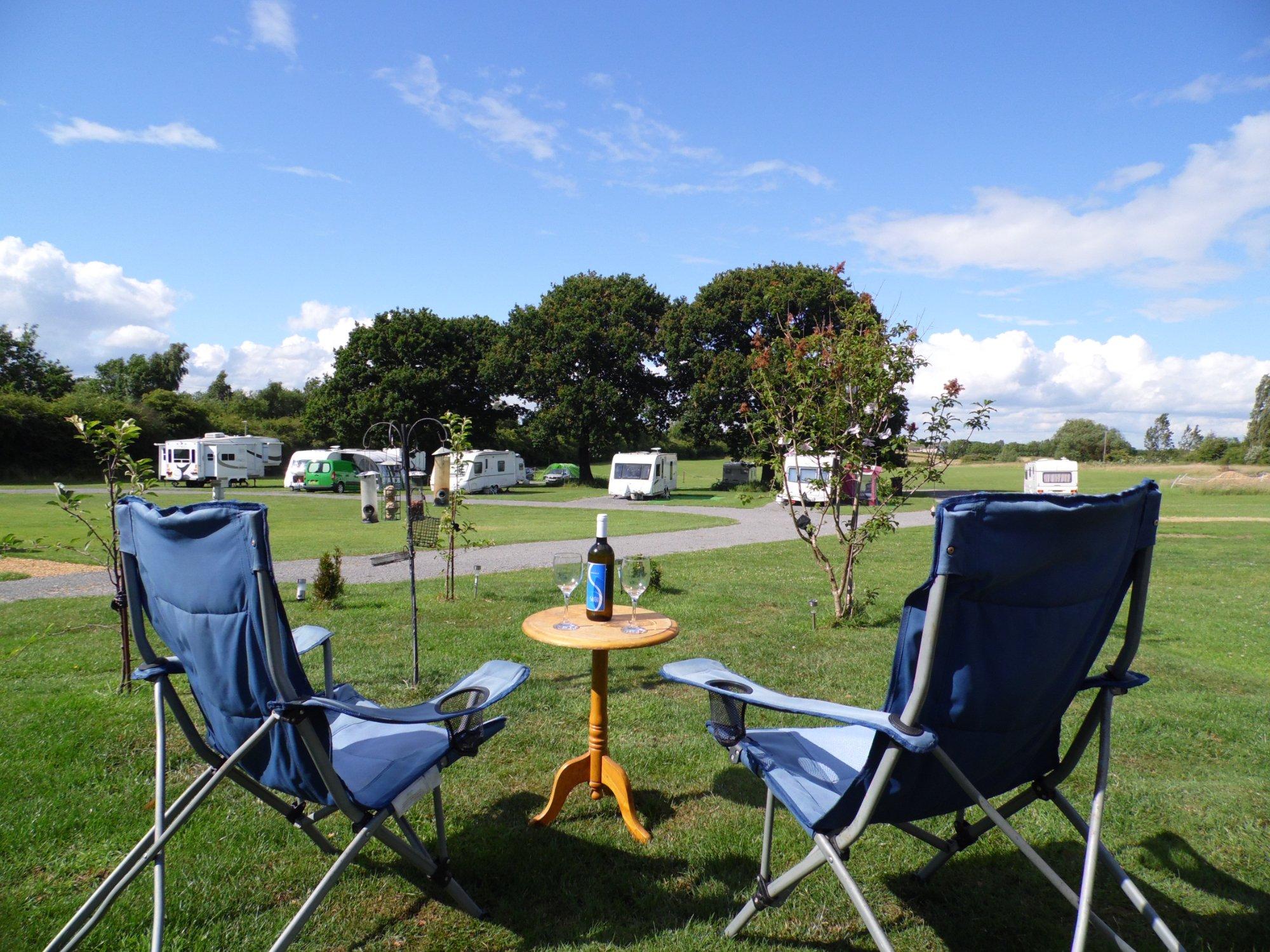 Three Oaks Wintersett Caravan & Camping Park