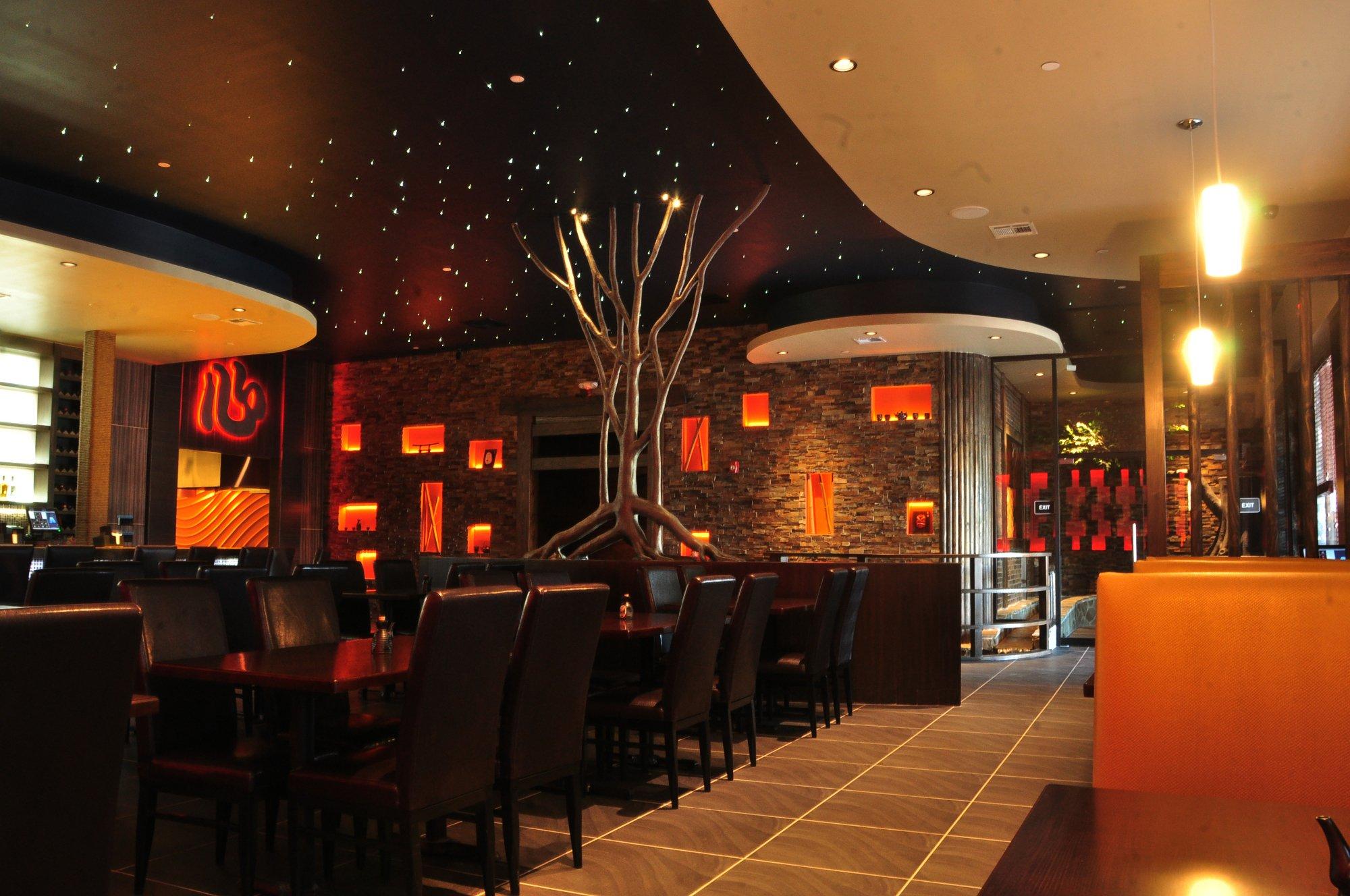 Kabuto Hibachi, Sushi & Lounge