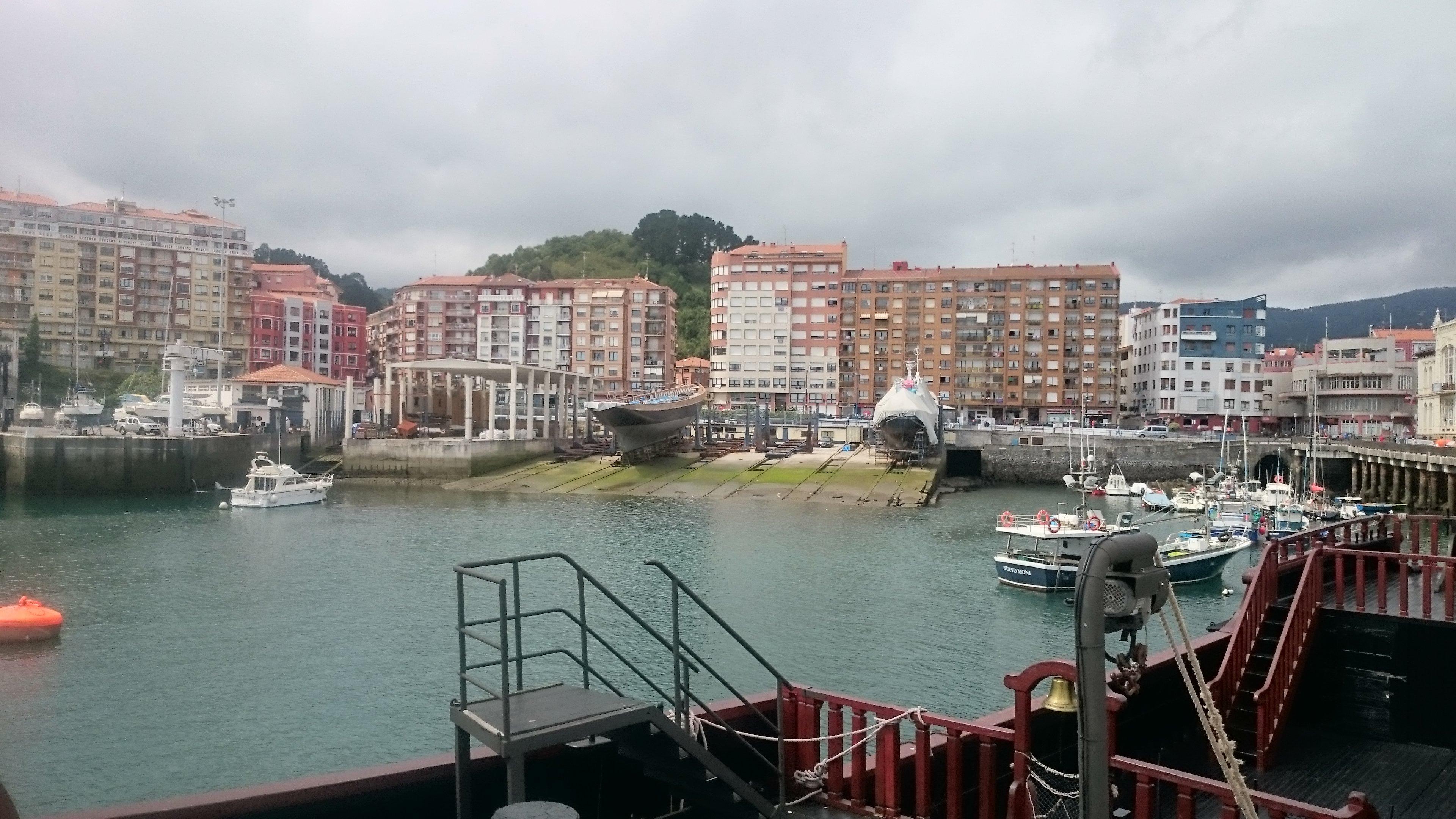 Ballenero Aita Guria