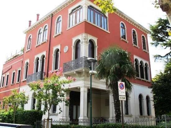 Ex Sede della Cassa di Risparmio di Venezia - Villa Teresa, gia Gaidano