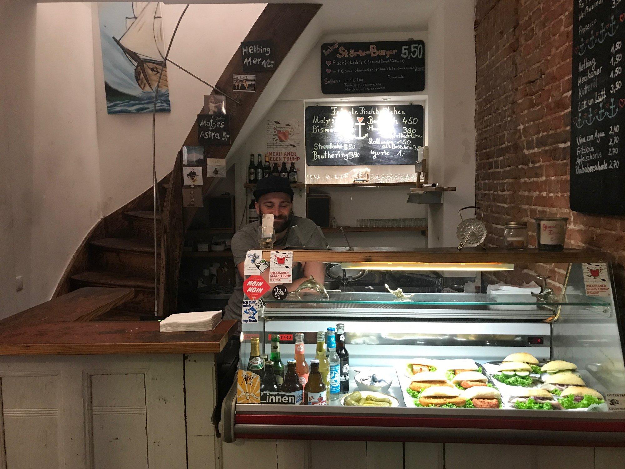 Kleine Haie Grosse Fische