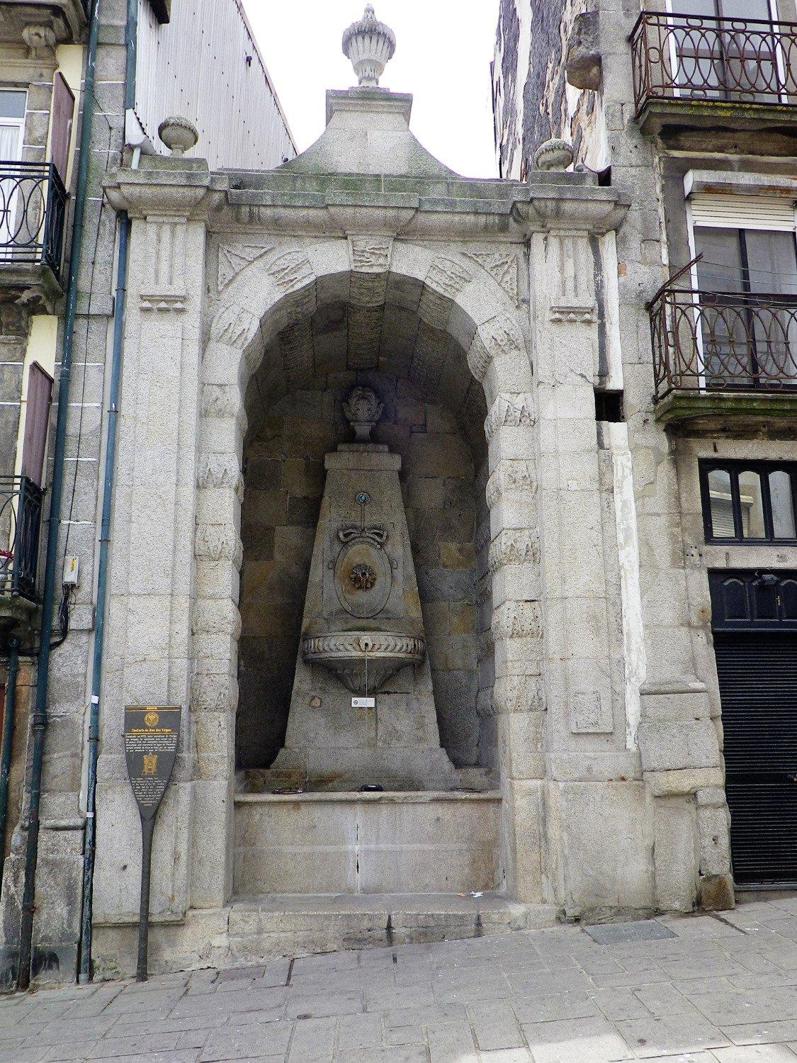 Chafariz da Rua das Taipas