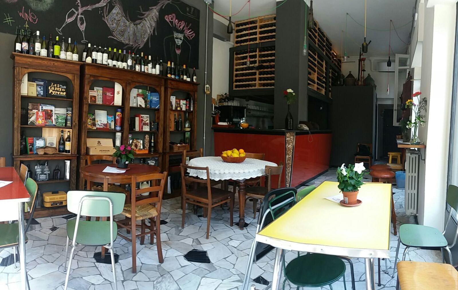 Enoteca Red Red Wine