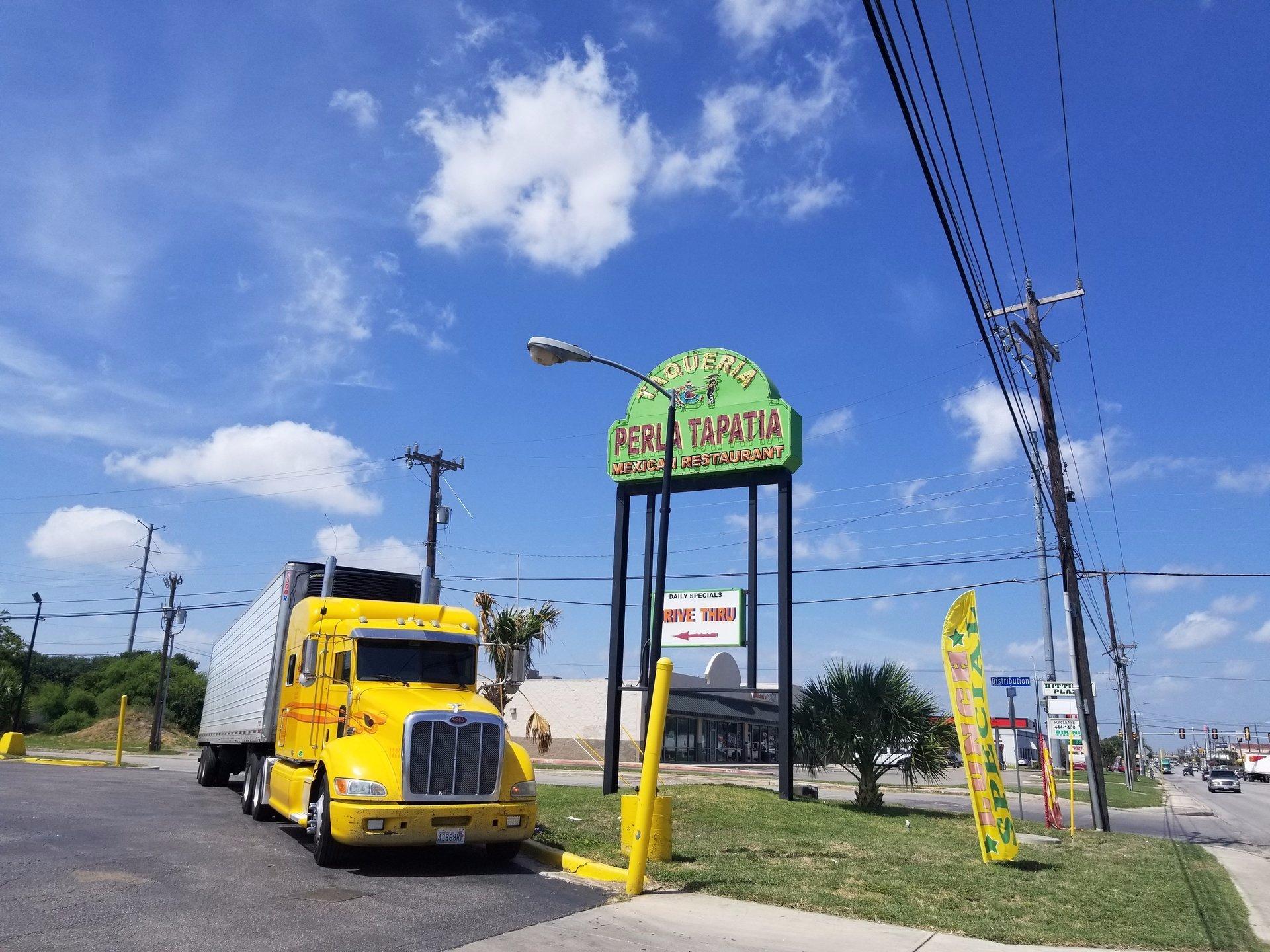 Taqueria Perla Tapatia