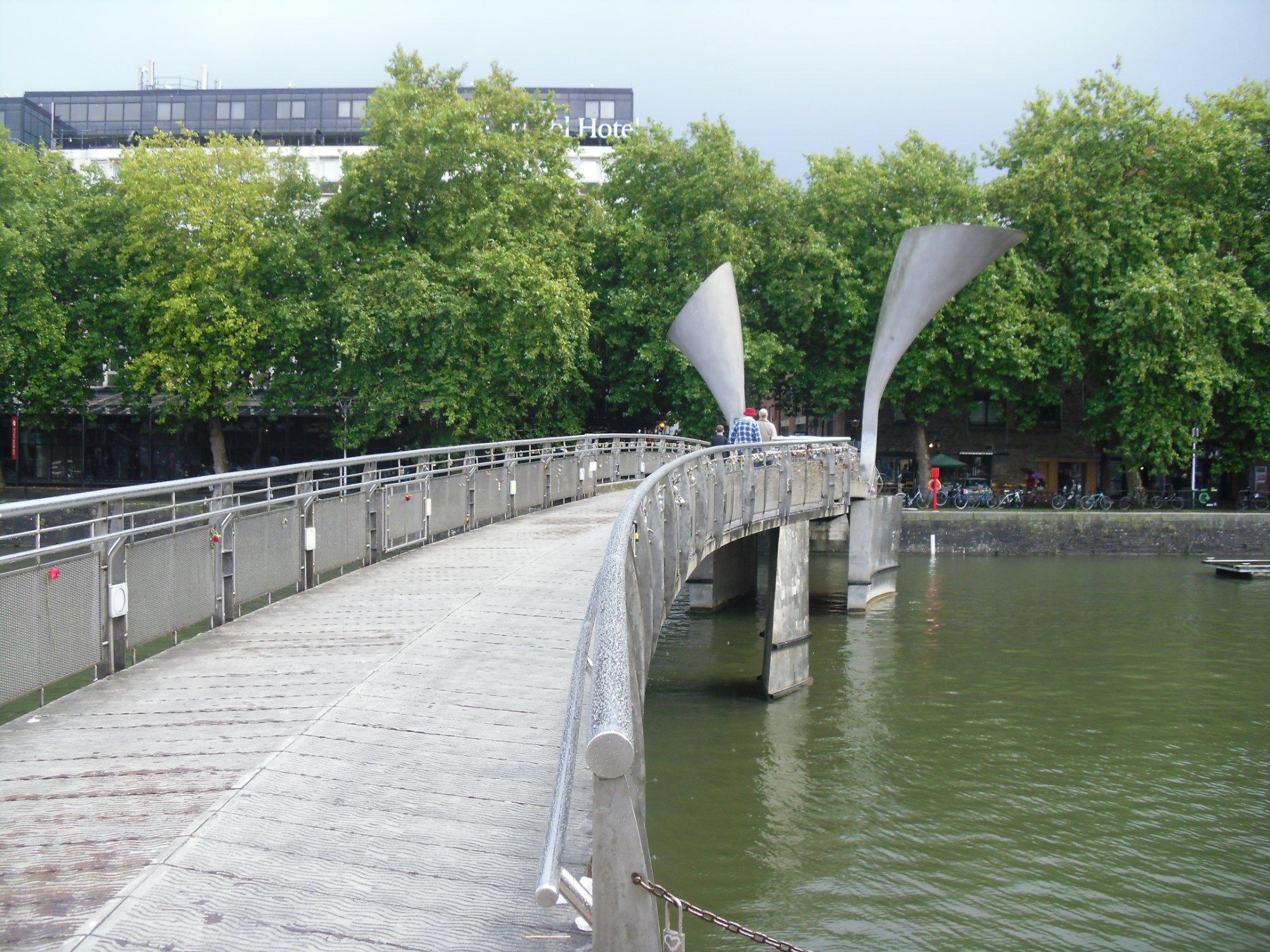 Pero's Bridge