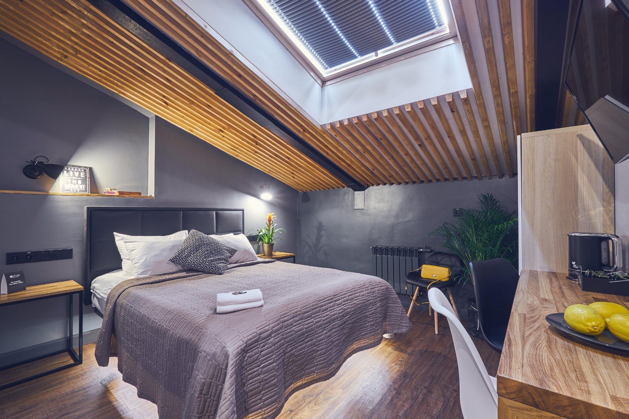 The Faces Petrogradskaya