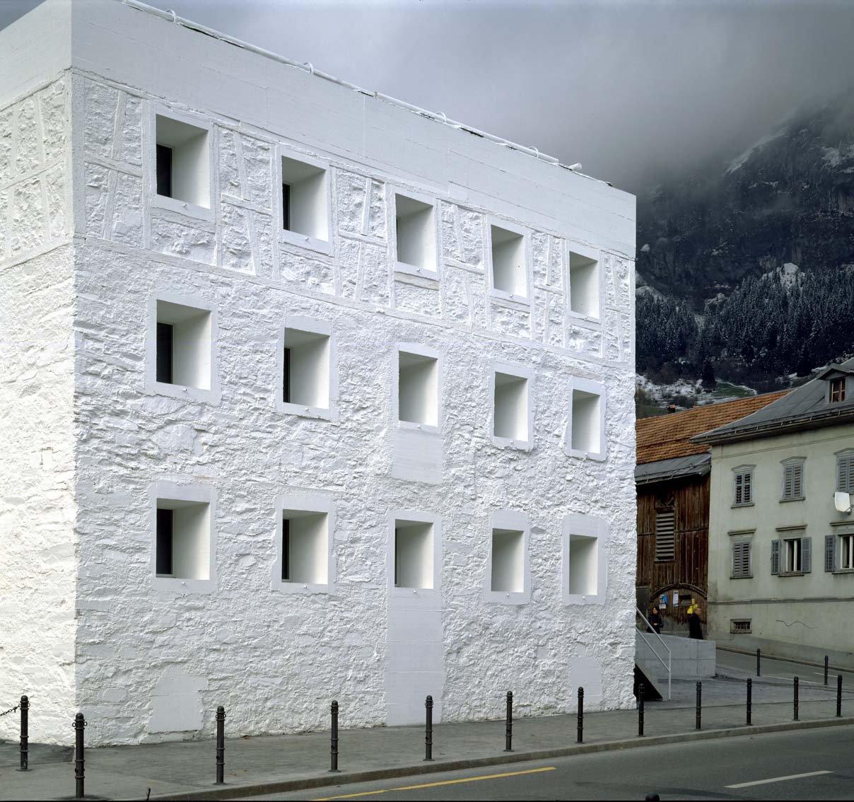 Das Gelbe Haus Flims