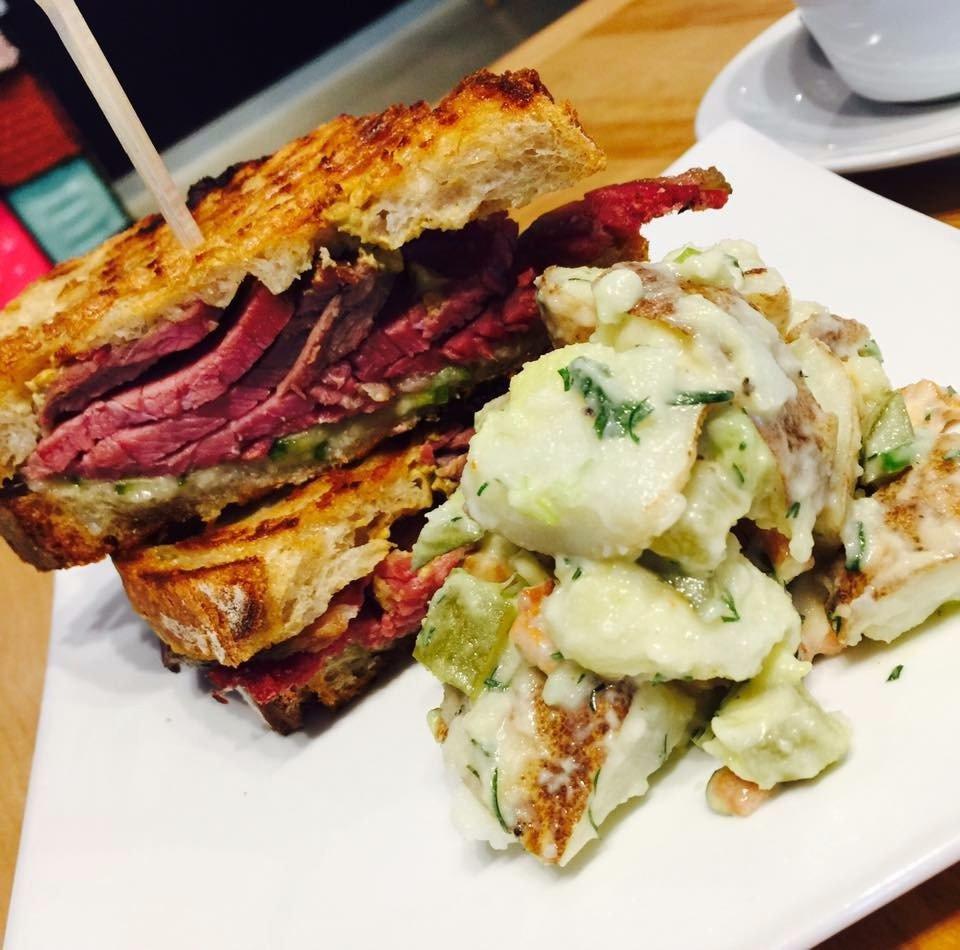 Les Touillés Café-Traiteur