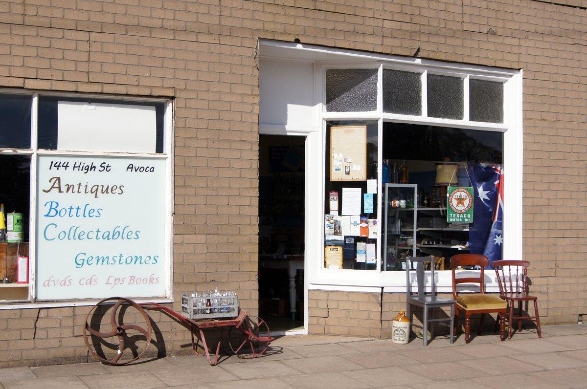 Antiques, Bottles, Collectables Shop