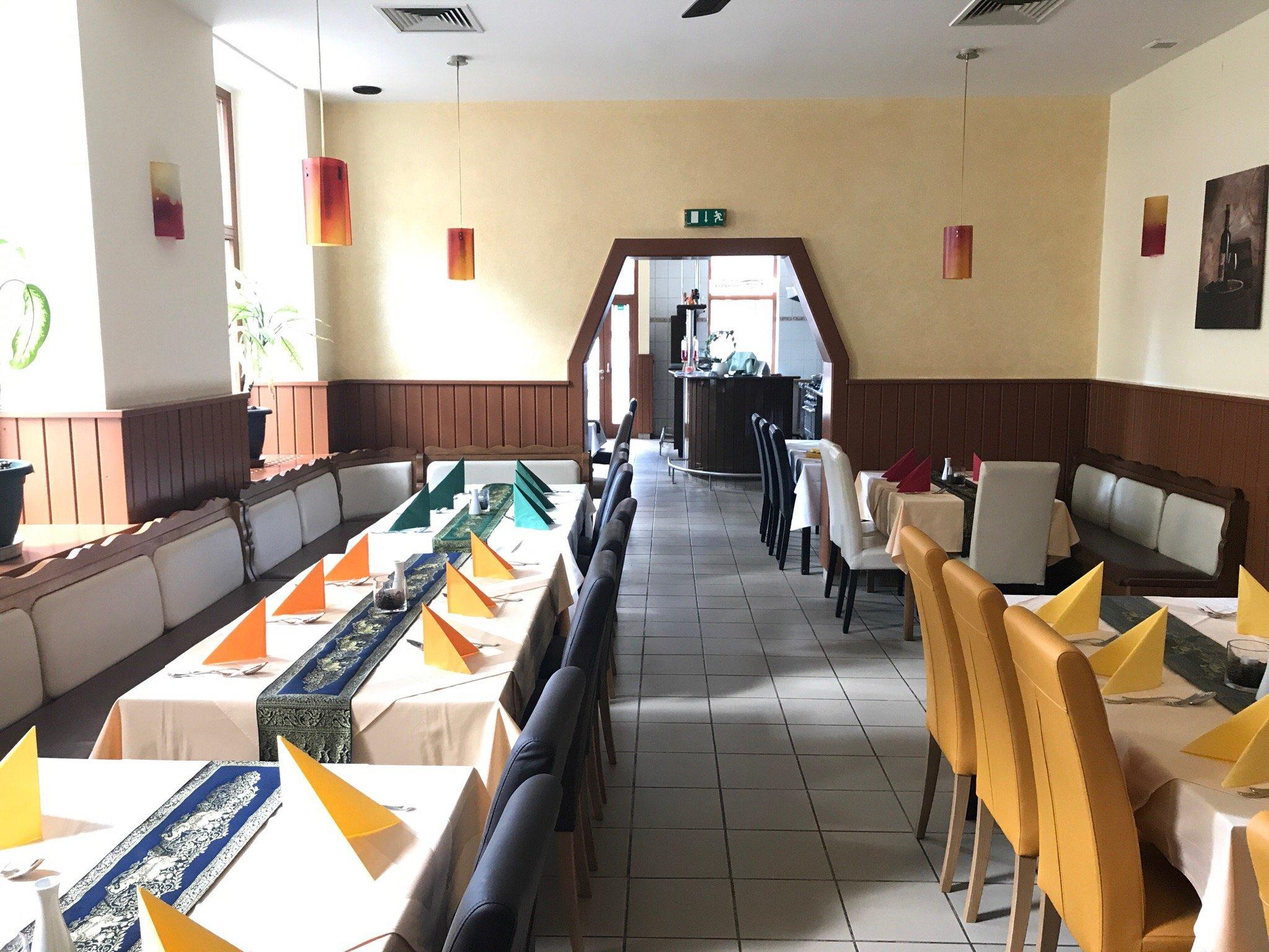 Samran Thai Restaurant