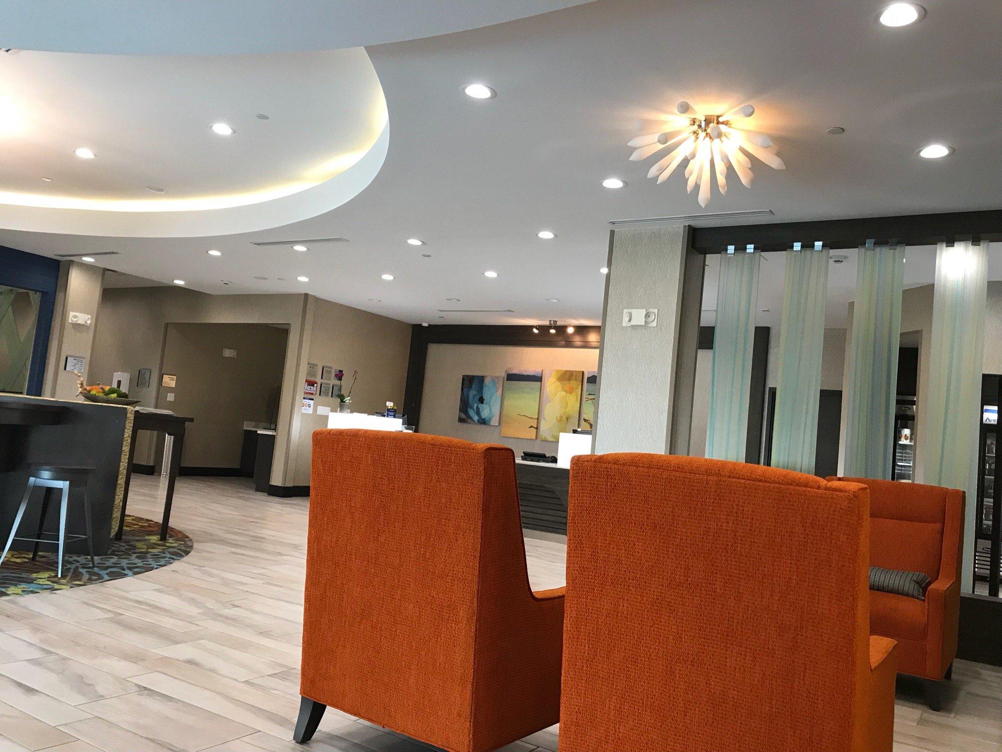 Best Western Plus Pasadena Inn & Suites