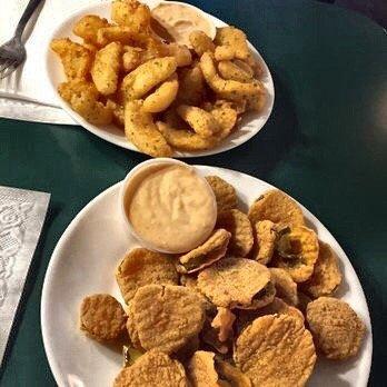 Woody's Ale House & Grille