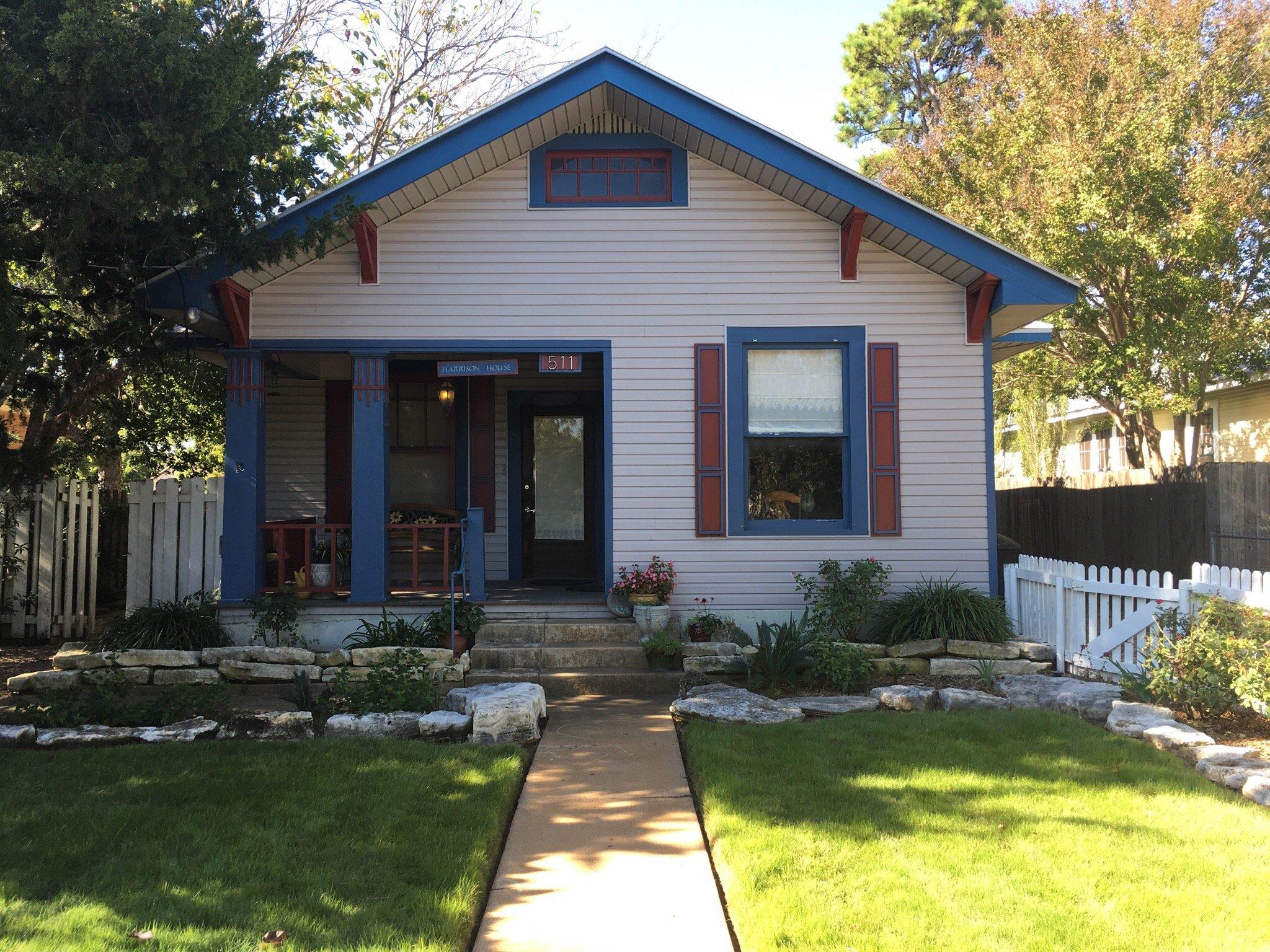 Southern Charm Bed and Breakfast