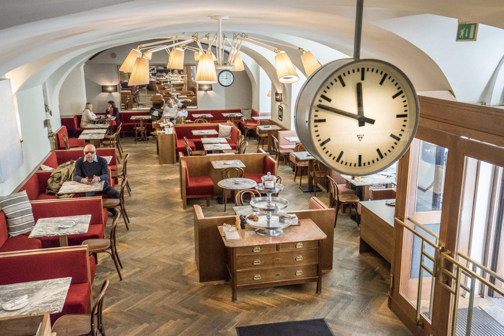 Cafe Diglas im Schottenstift