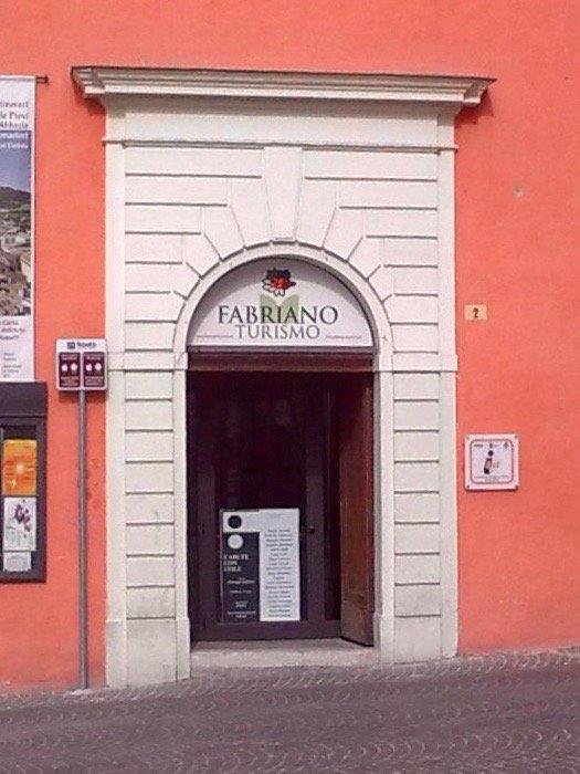 I.A.T. Fabriano - Informazioni ed Accoglienza Turistica