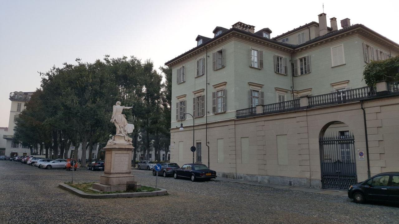 Monumento a Guglielmo Pepe