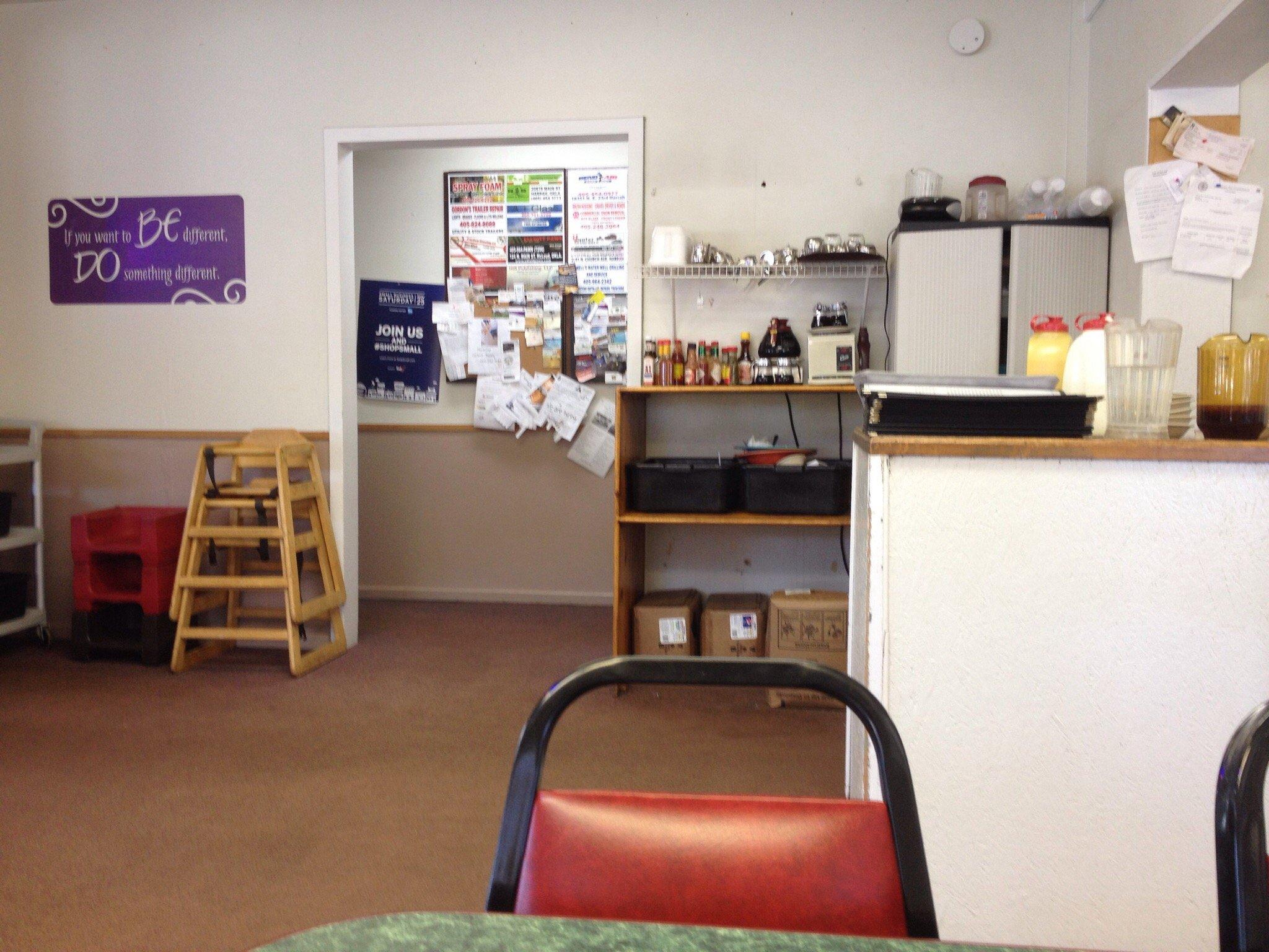 McLoud's Country Cafe