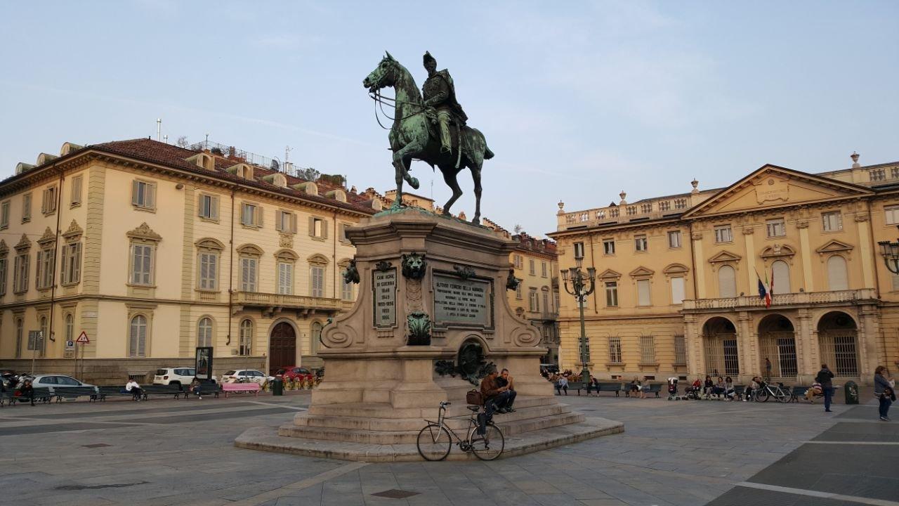 Monumento ad Alfonso Ferrero della Marmora