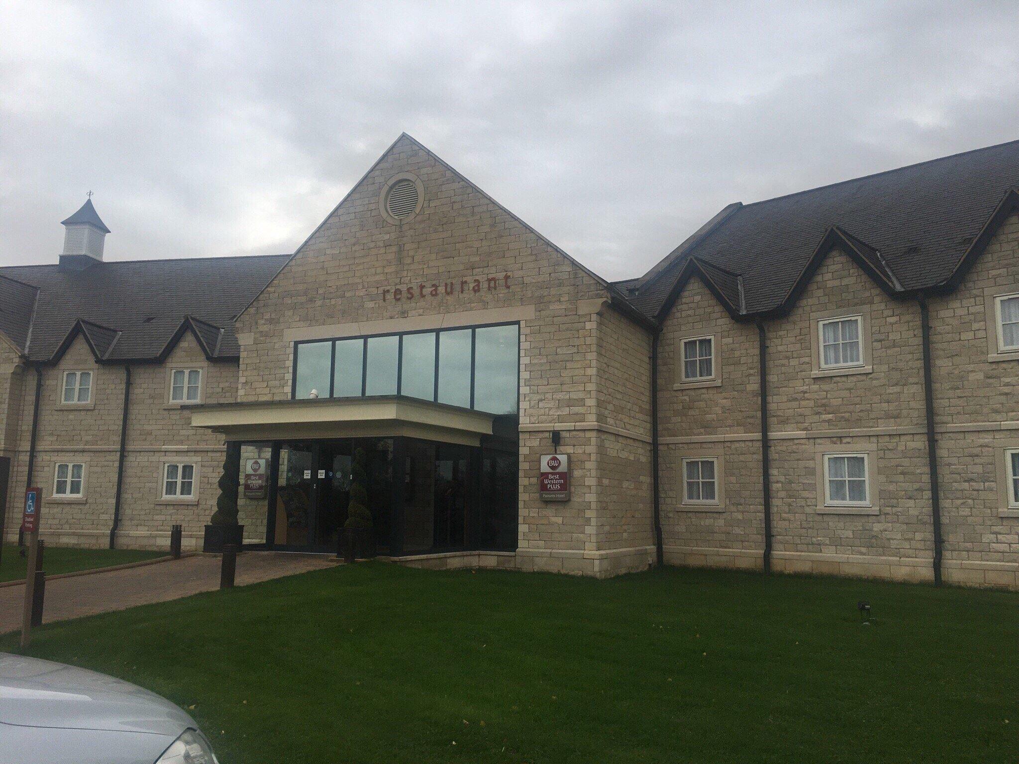 Best Western Plus Pastures Hotel