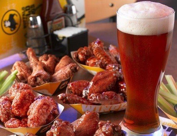 Buffalo Wild Wings Grill & Bar