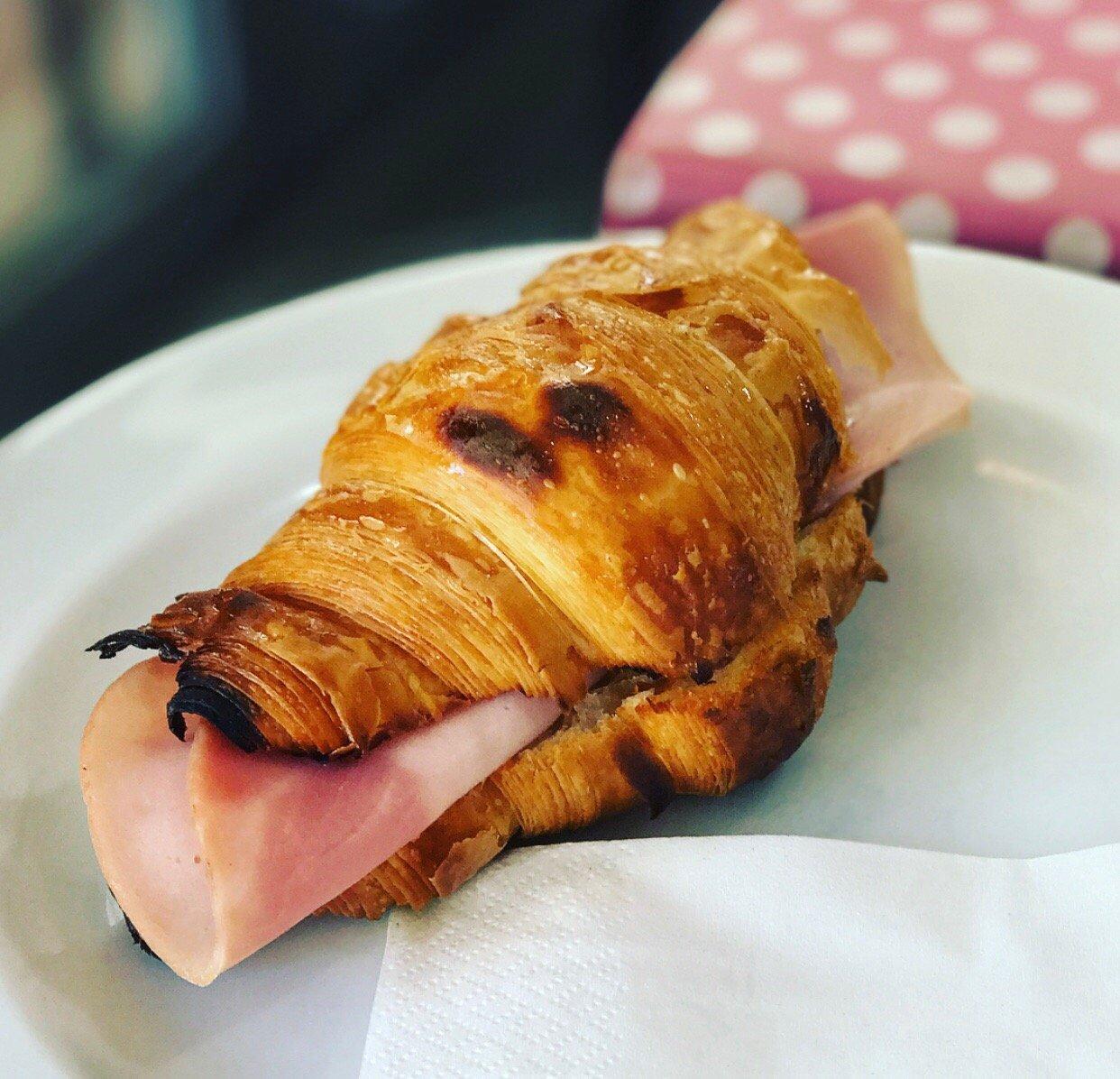 Maggio's Italian Bakery