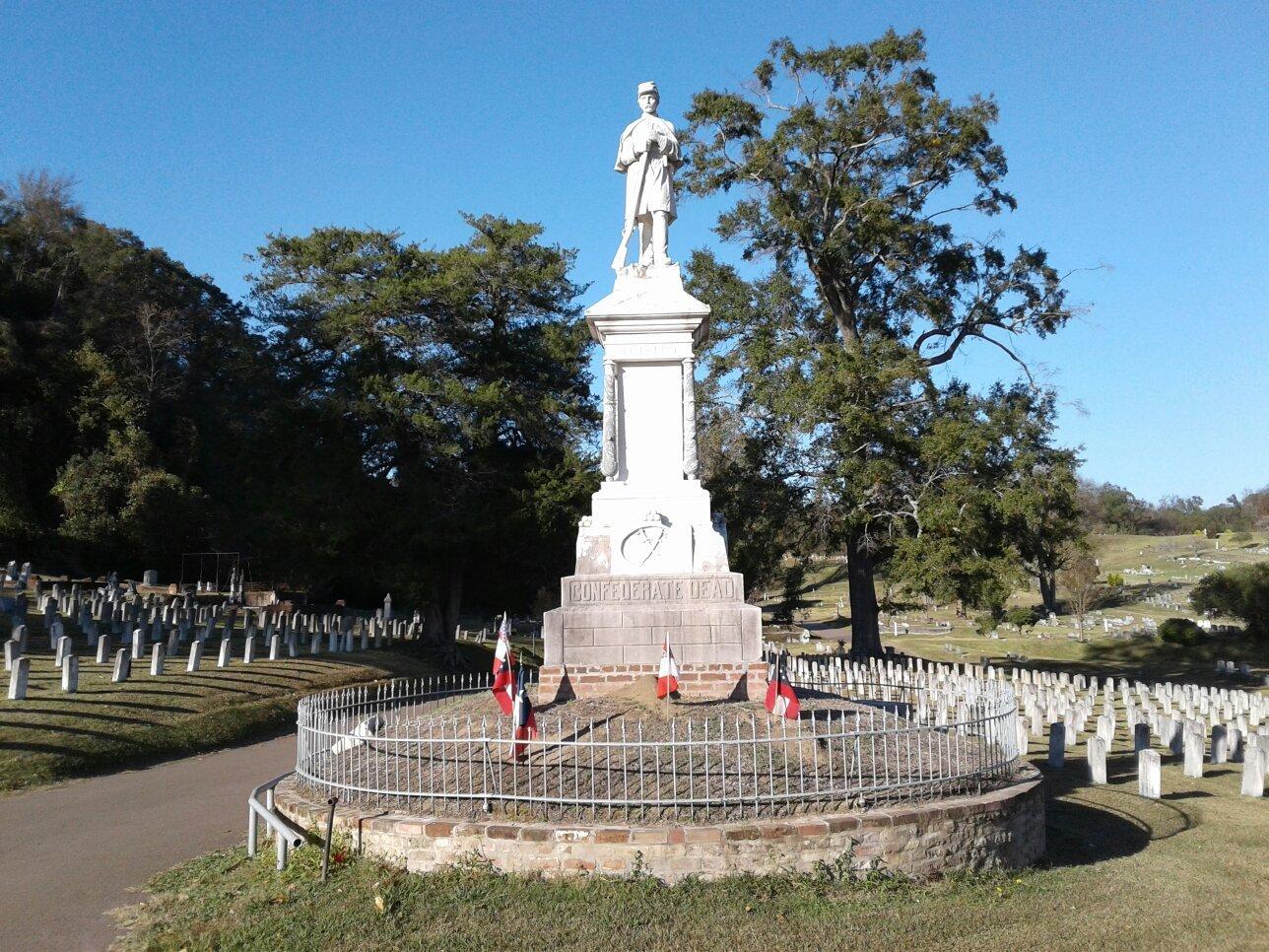 Cedar Hill Cemetery