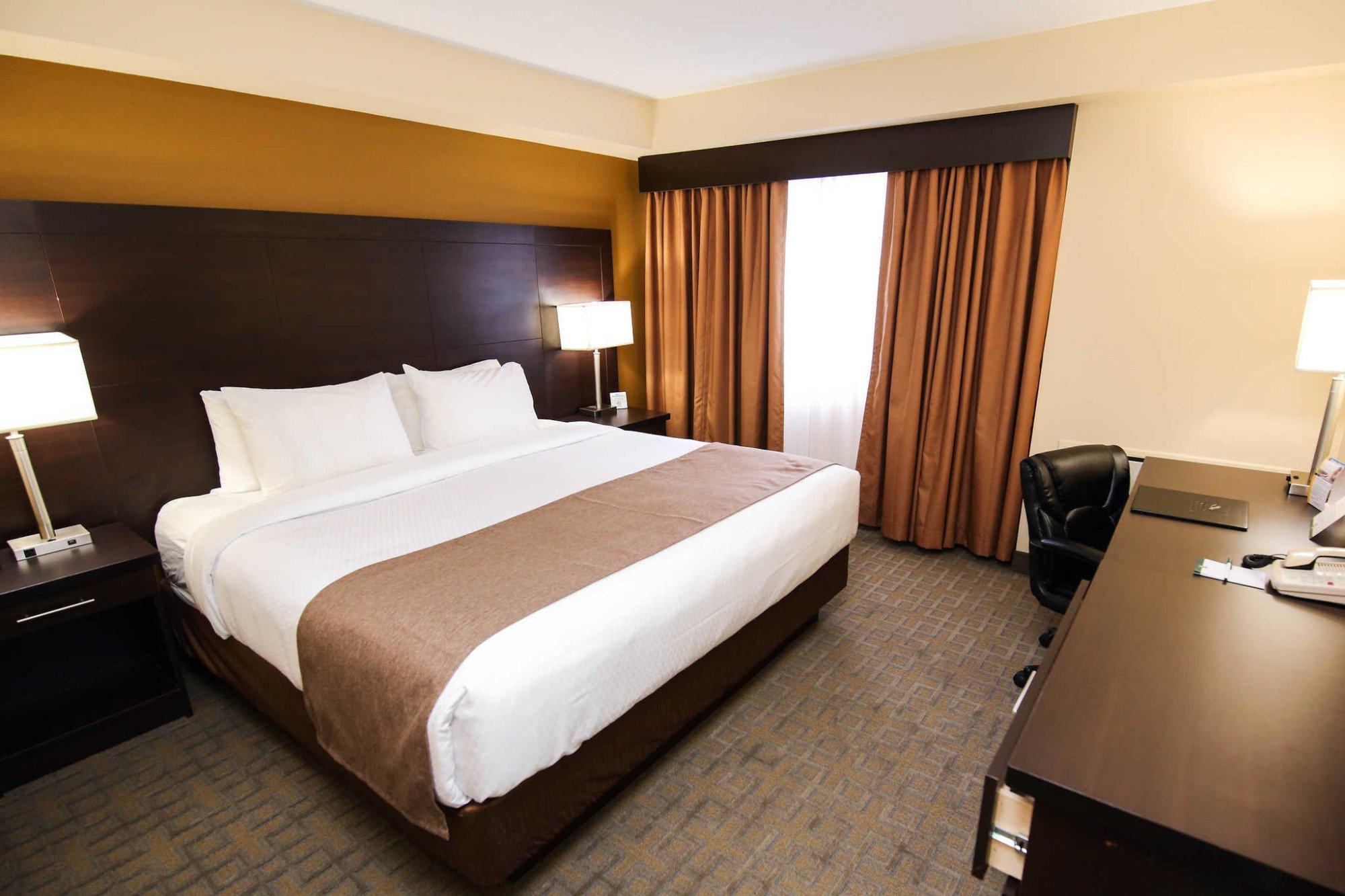 Quality Inn & Suites Bathurst