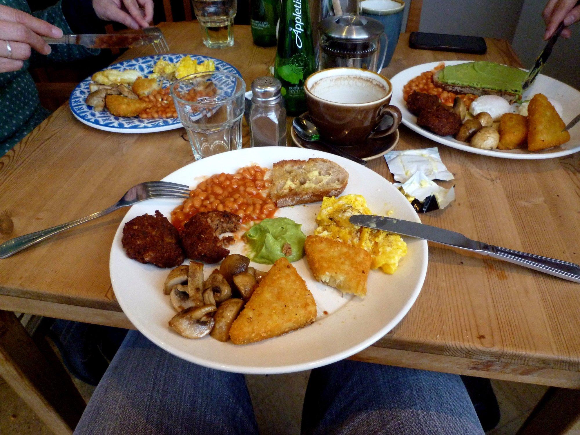 DANA - Coffee House & Vegetarian Cafe